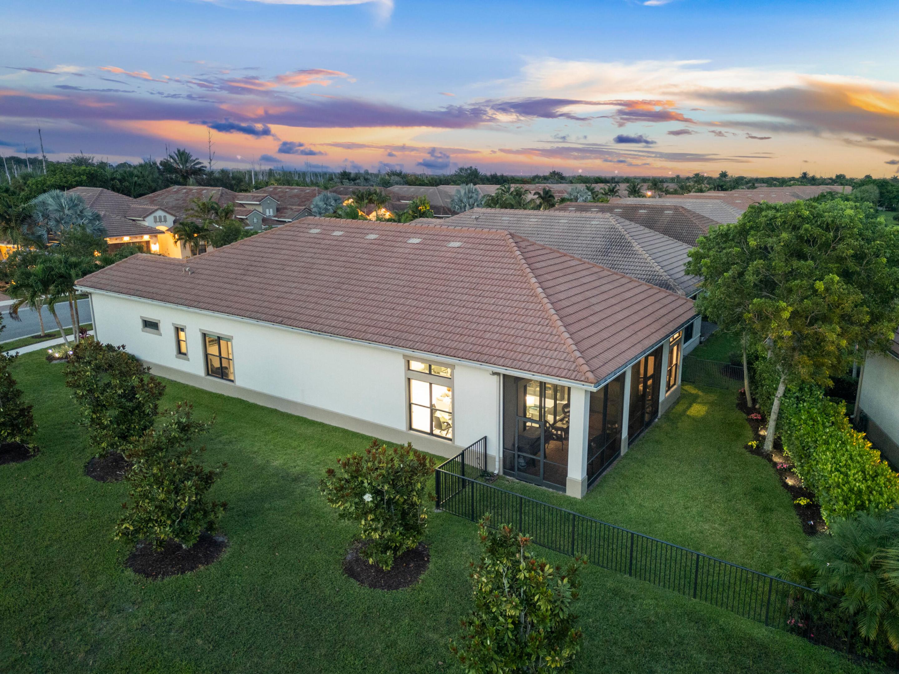 PARKLAND ROYALE - Residential