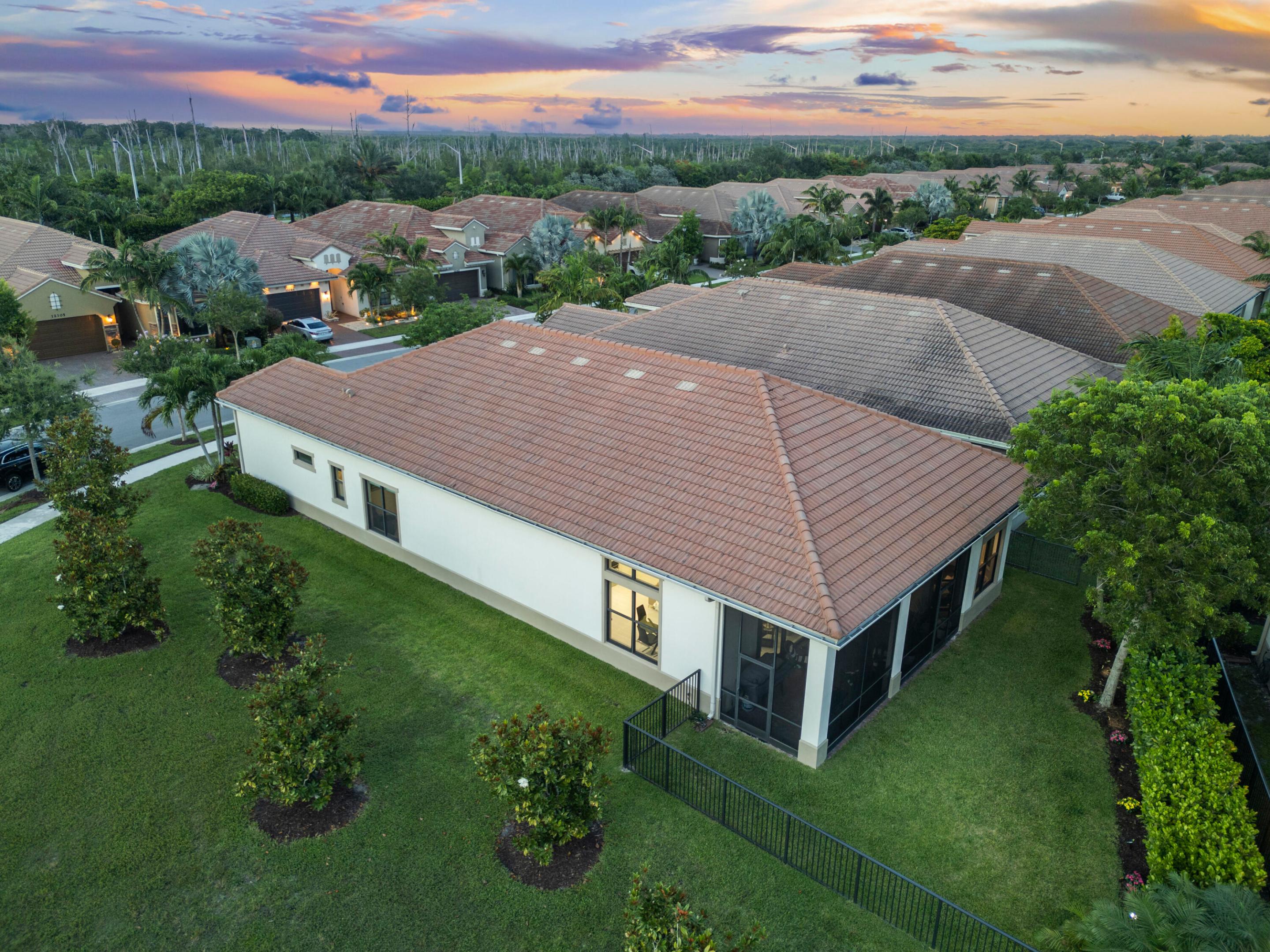 PARKLAND ROYALE - Residential