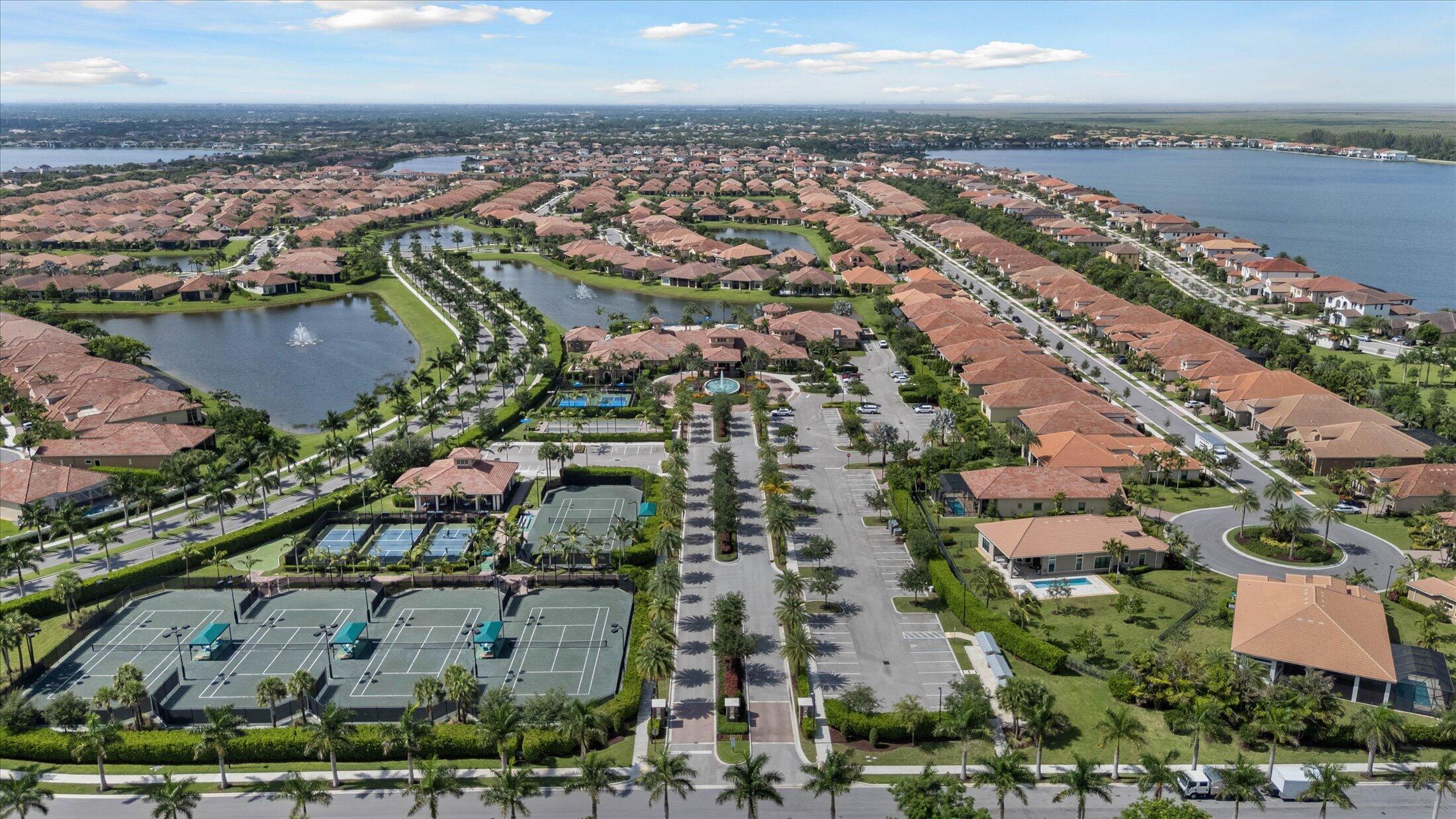 PARKLAND ROYALE - Residential