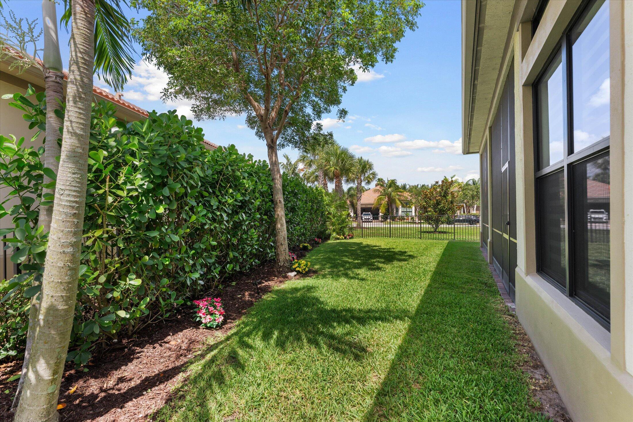PARKLAND ROYALE - Residential