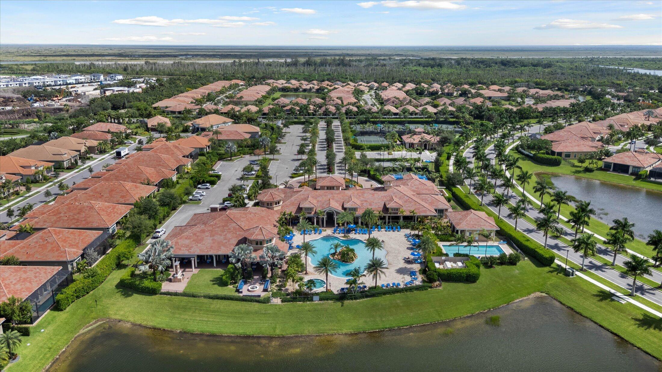 PARKLAND ROYALE - Residential