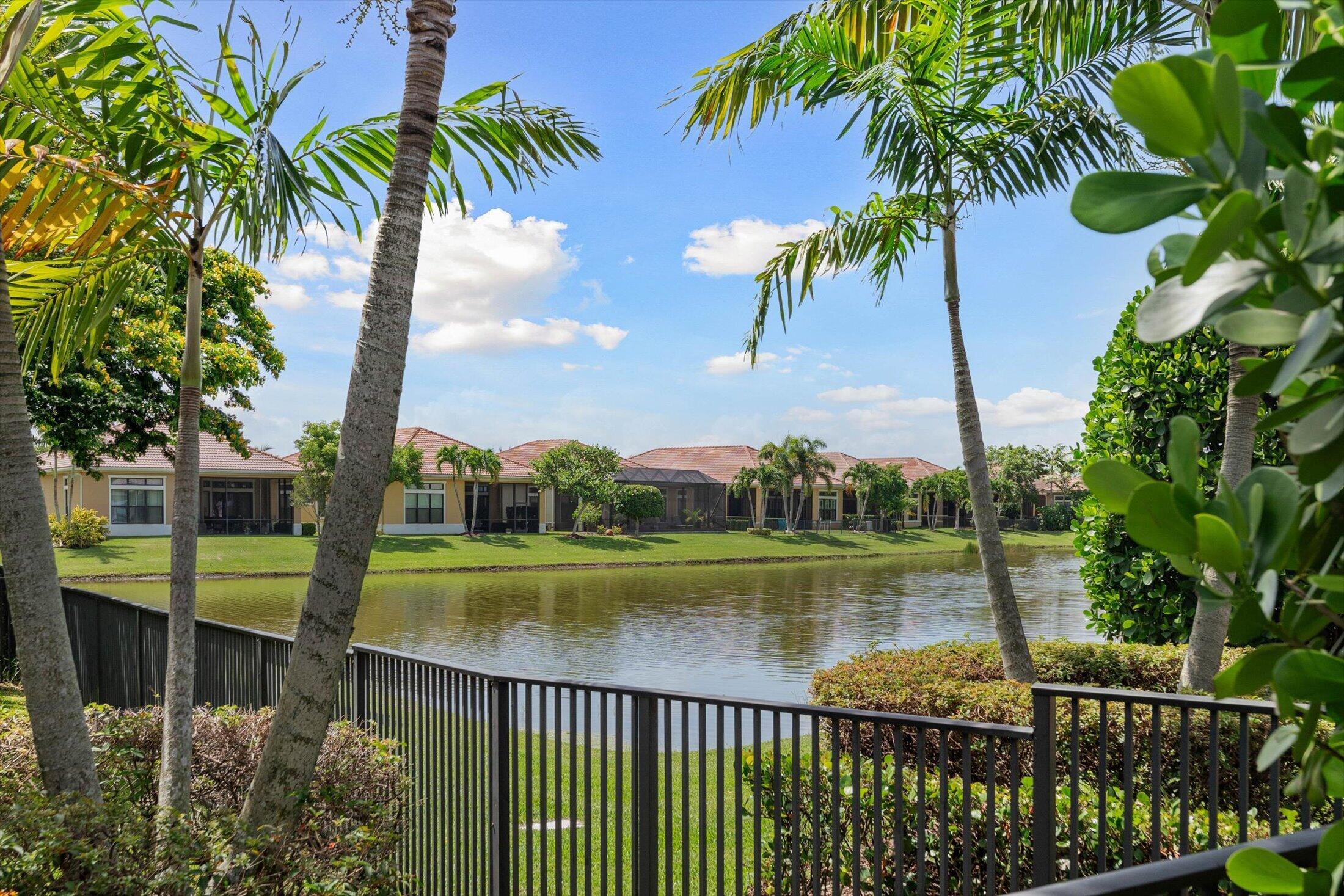 PARKLAND ROYALE - Residential