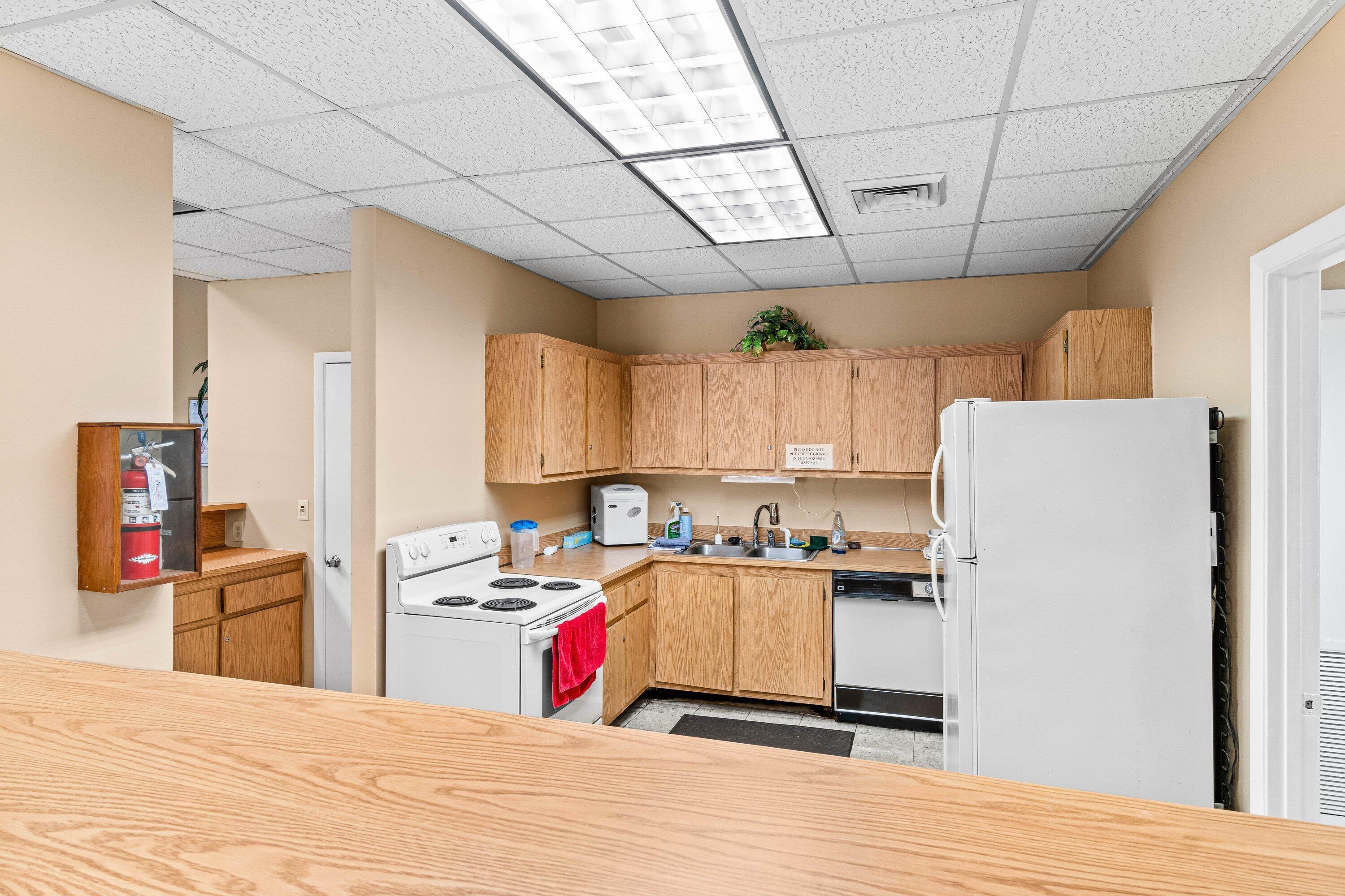 SABAL PINE EAST CONDO - Residential