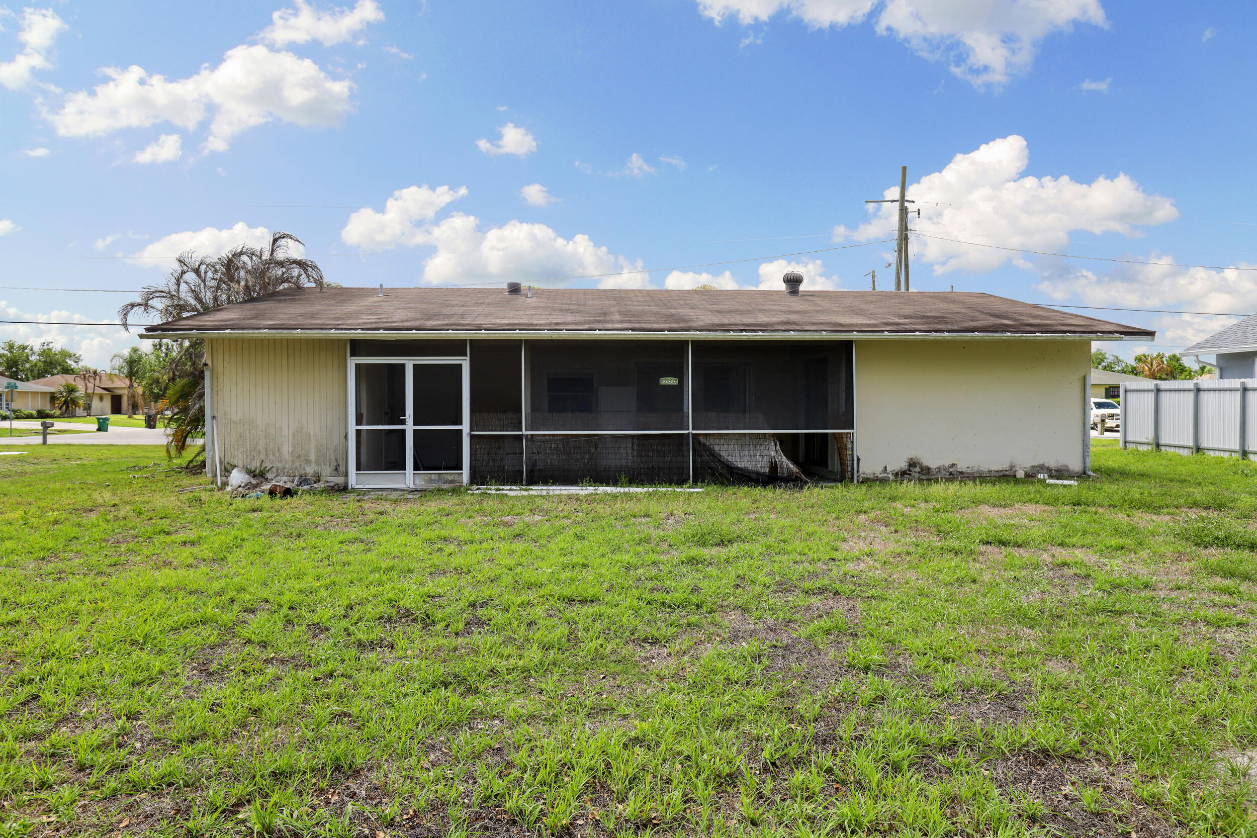 PORT ST LUCIE SECTION 27 - Residential
