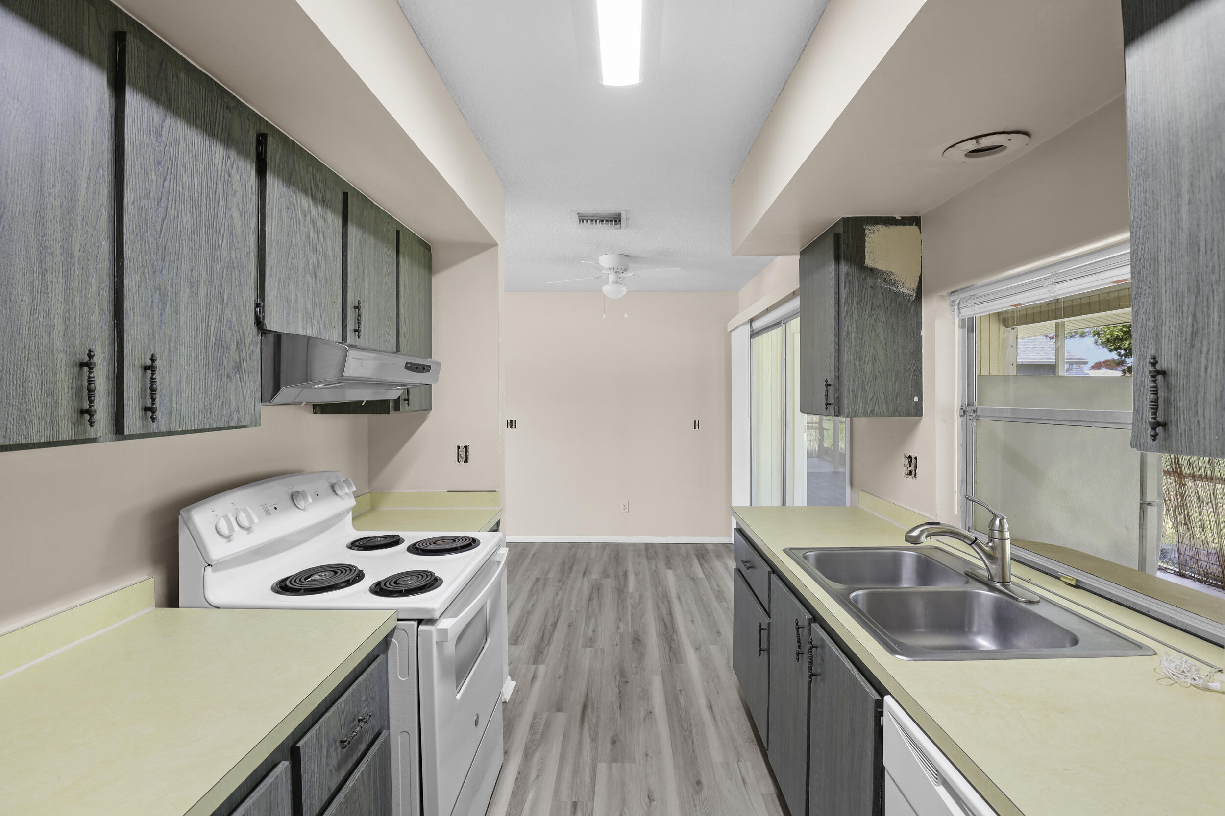 PORT ST LUCIE SECTION 27 - Residential