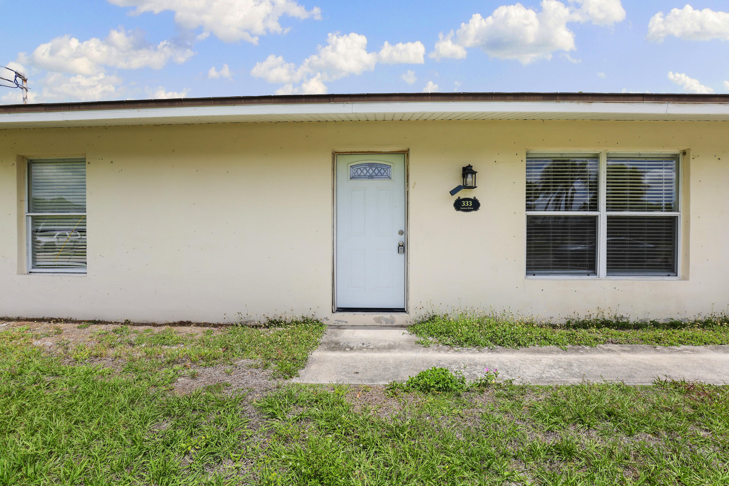 PORT ST LUCIE SECTION 27 - Residential