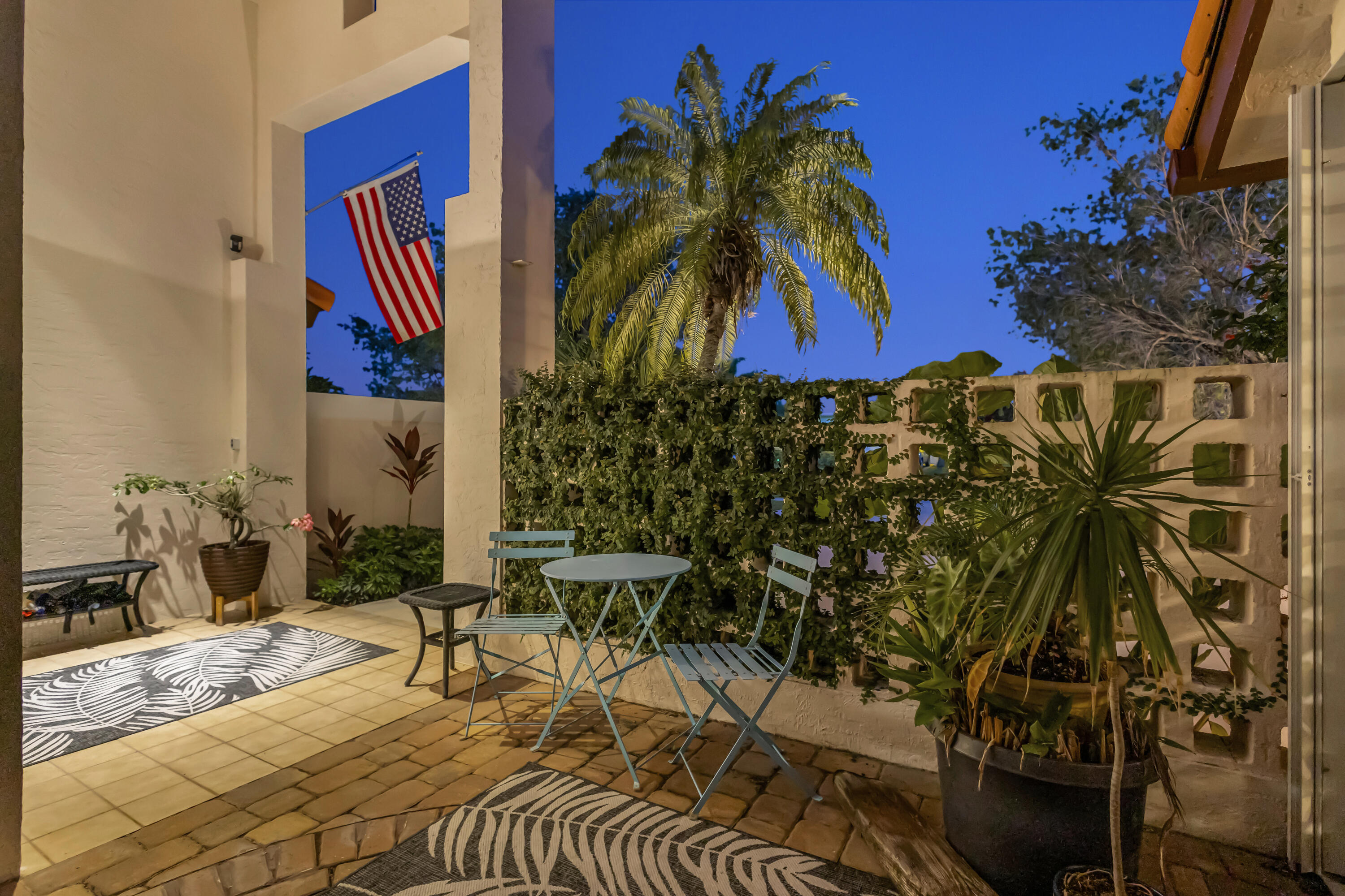 GREENVIEW SHORES 2 OF WELLINGTON - Residential