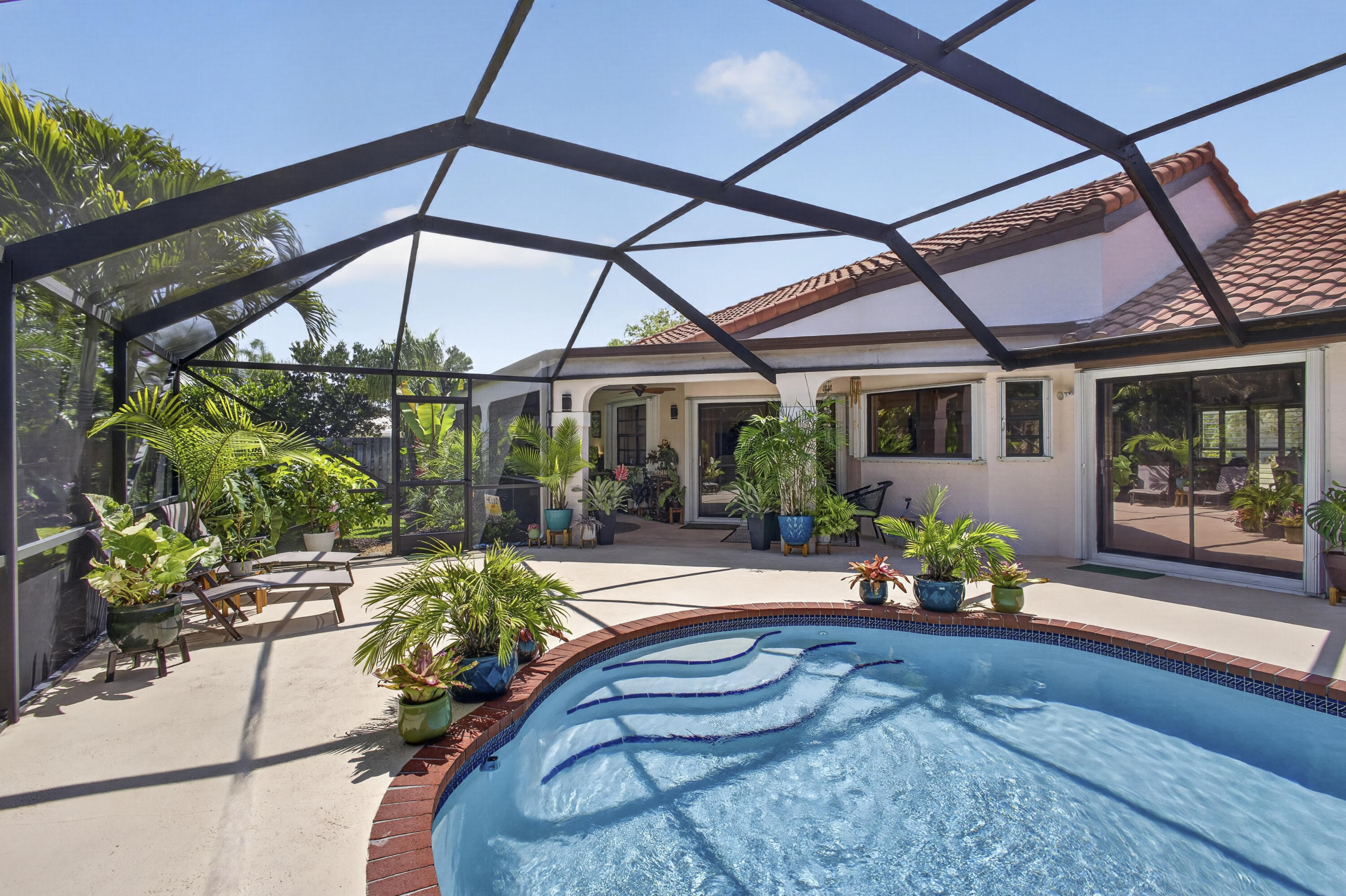 GREENVIEW SHORES 2 OF WELLINGTON - Residential