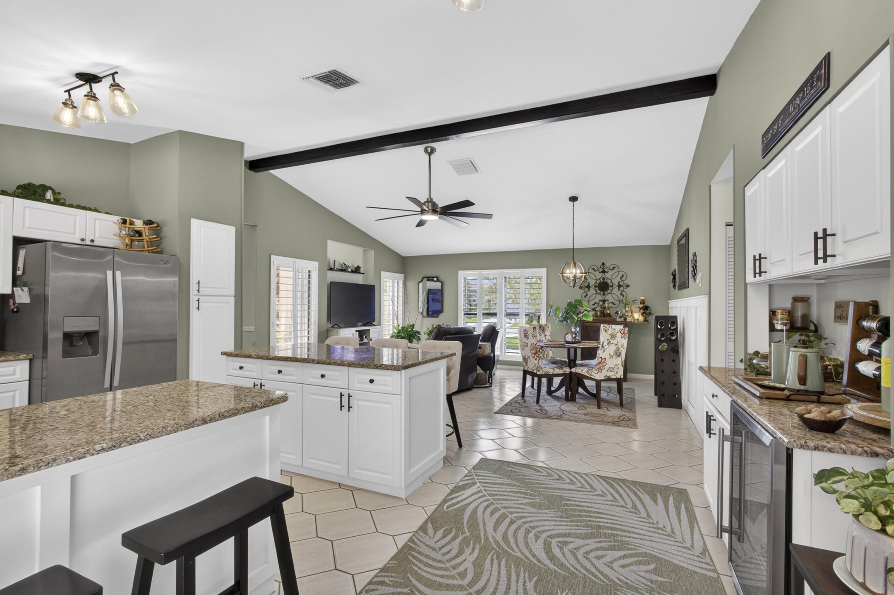 GREENVIEW SHORES 2 OF WELLINGTON - Residential