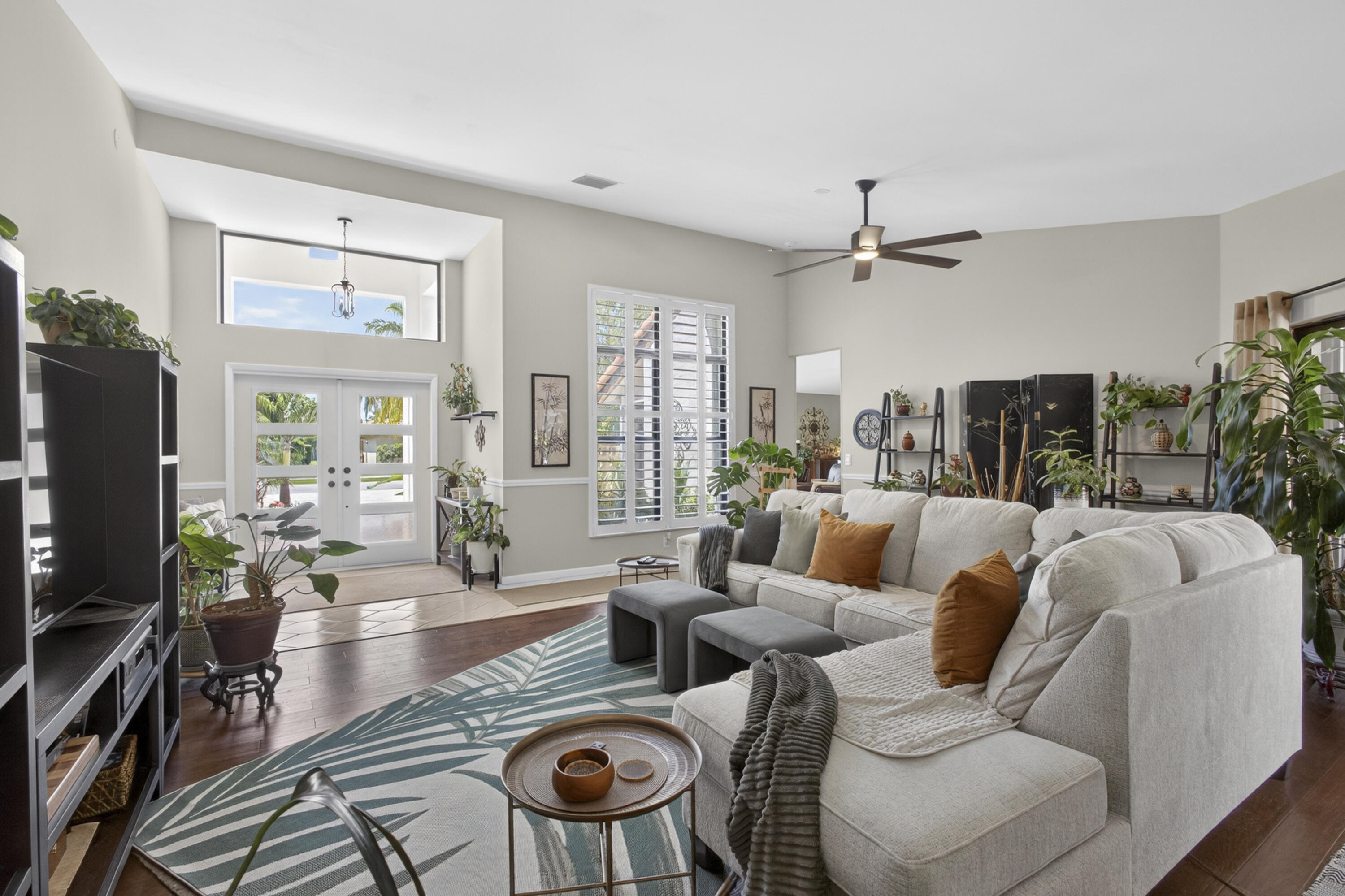 GREENVIEW SHORES 2 OF WELLINGTON - Residential