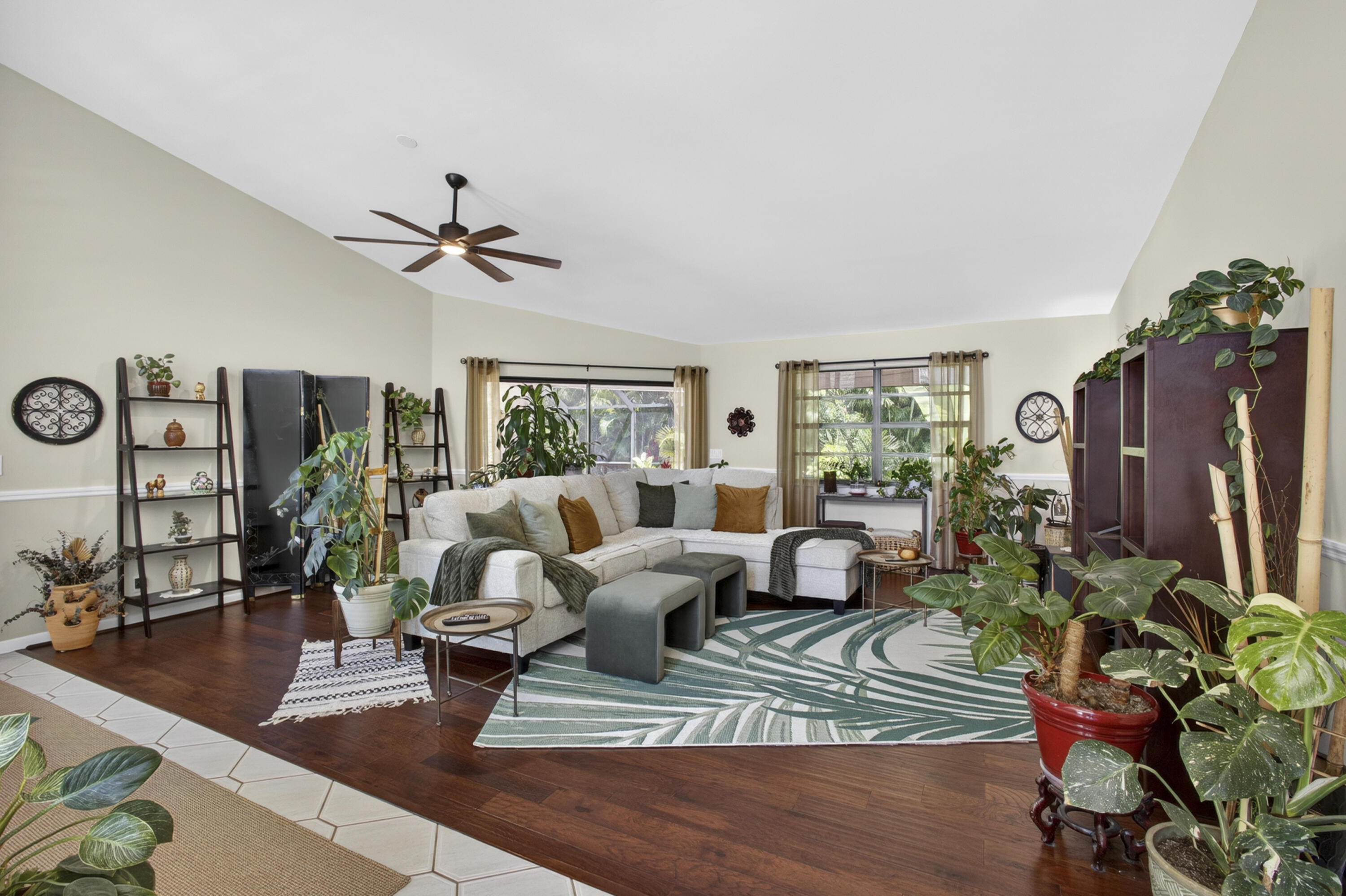 GREENVIEW SHORES 2 OF WELLINGTON - Residential