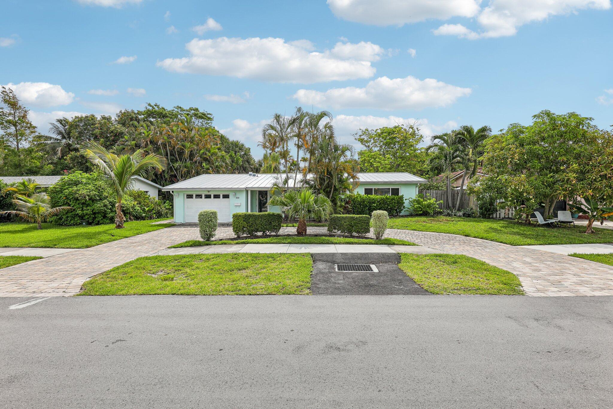 DEERFIELD BEACH GARDENS - Residential