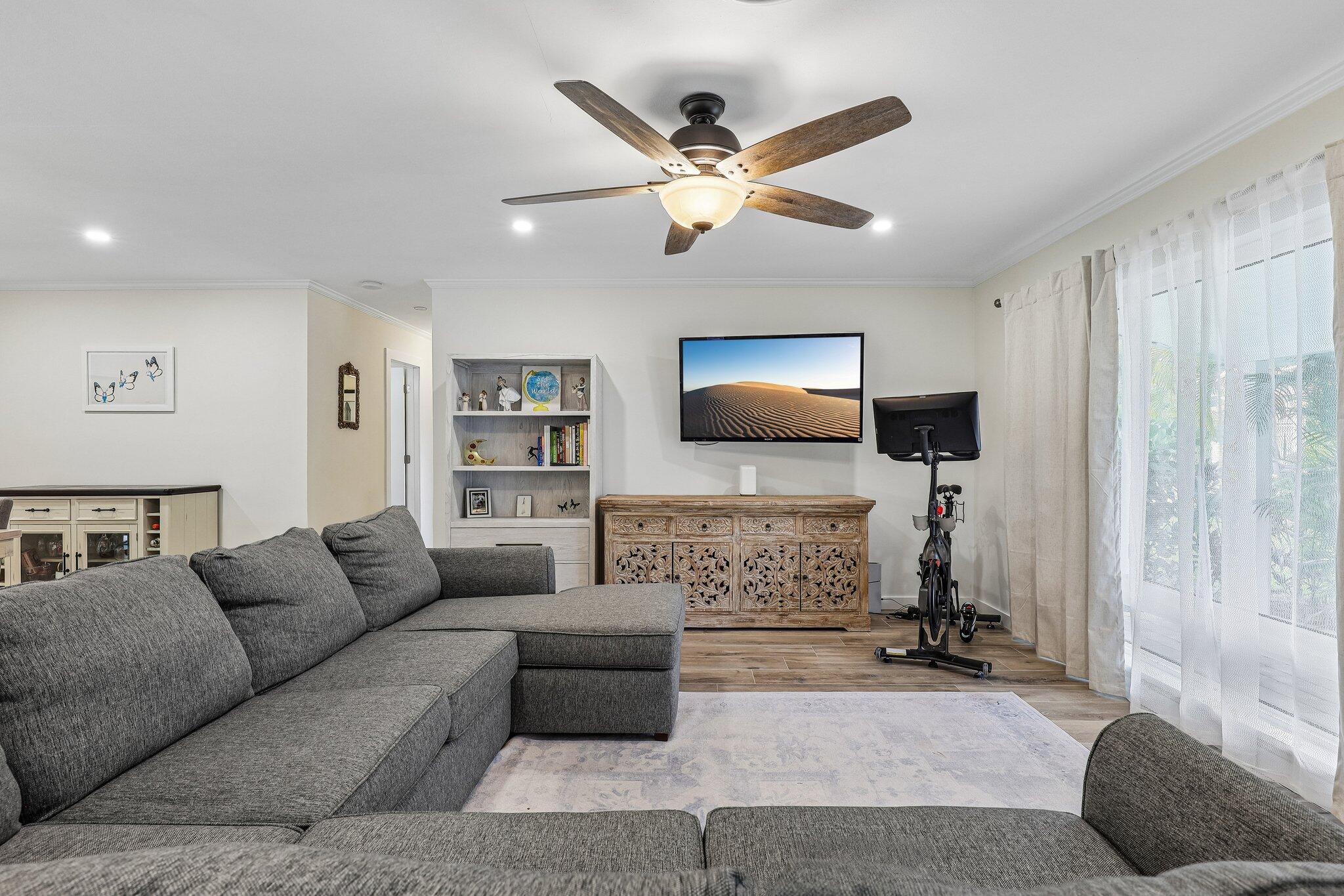 DEERFIELD BEACH GARDENS - Residential