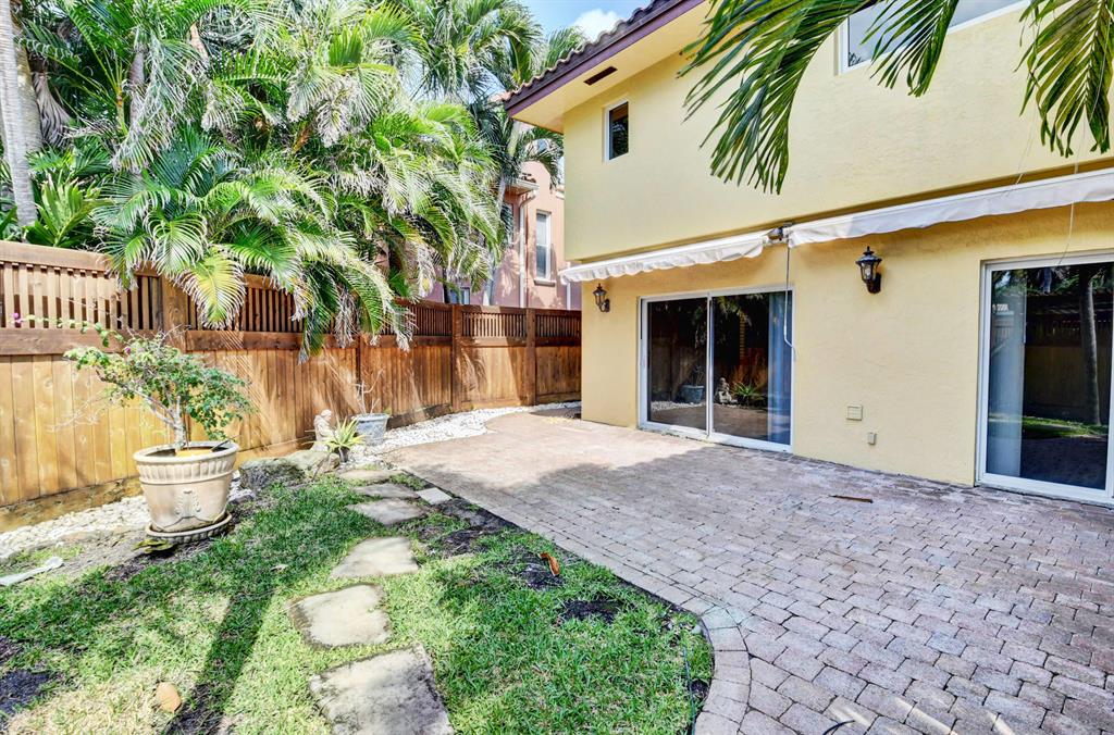 TROPIC ISLE 3RD SEC - Residential