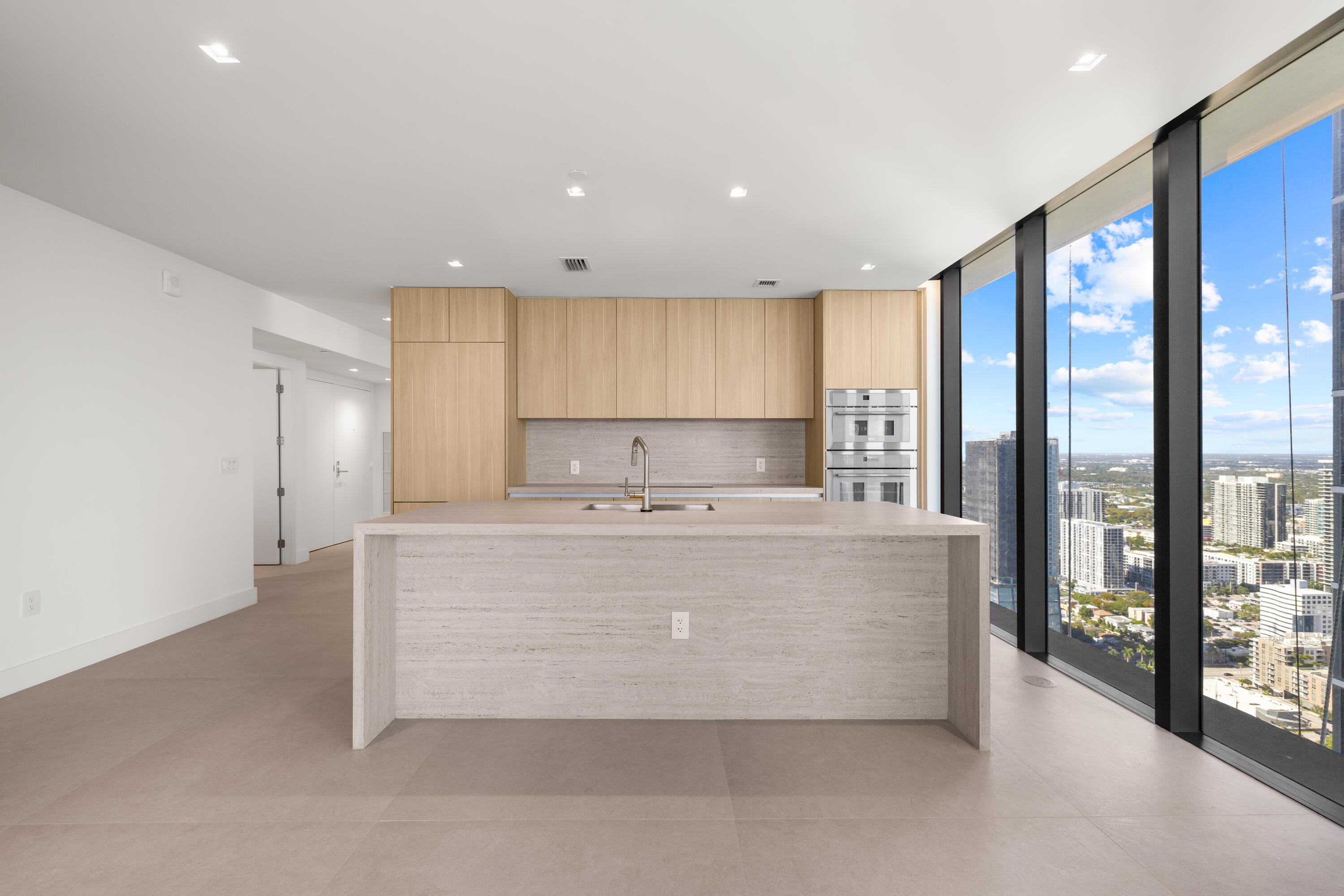 ARIA RESERVE SOUTH, A Condominium - Residential