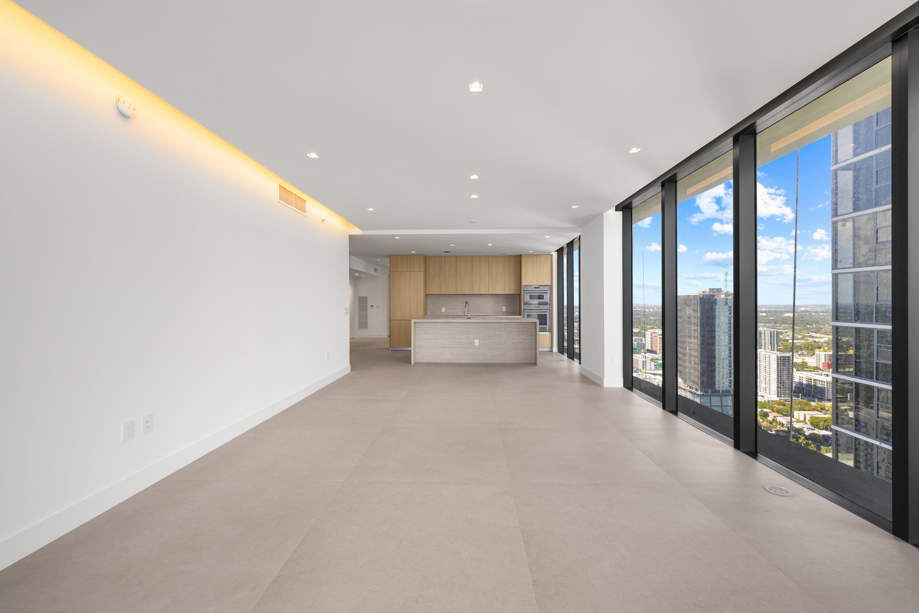 ARIA RESERVE SOUTH, A Condominium - Residential