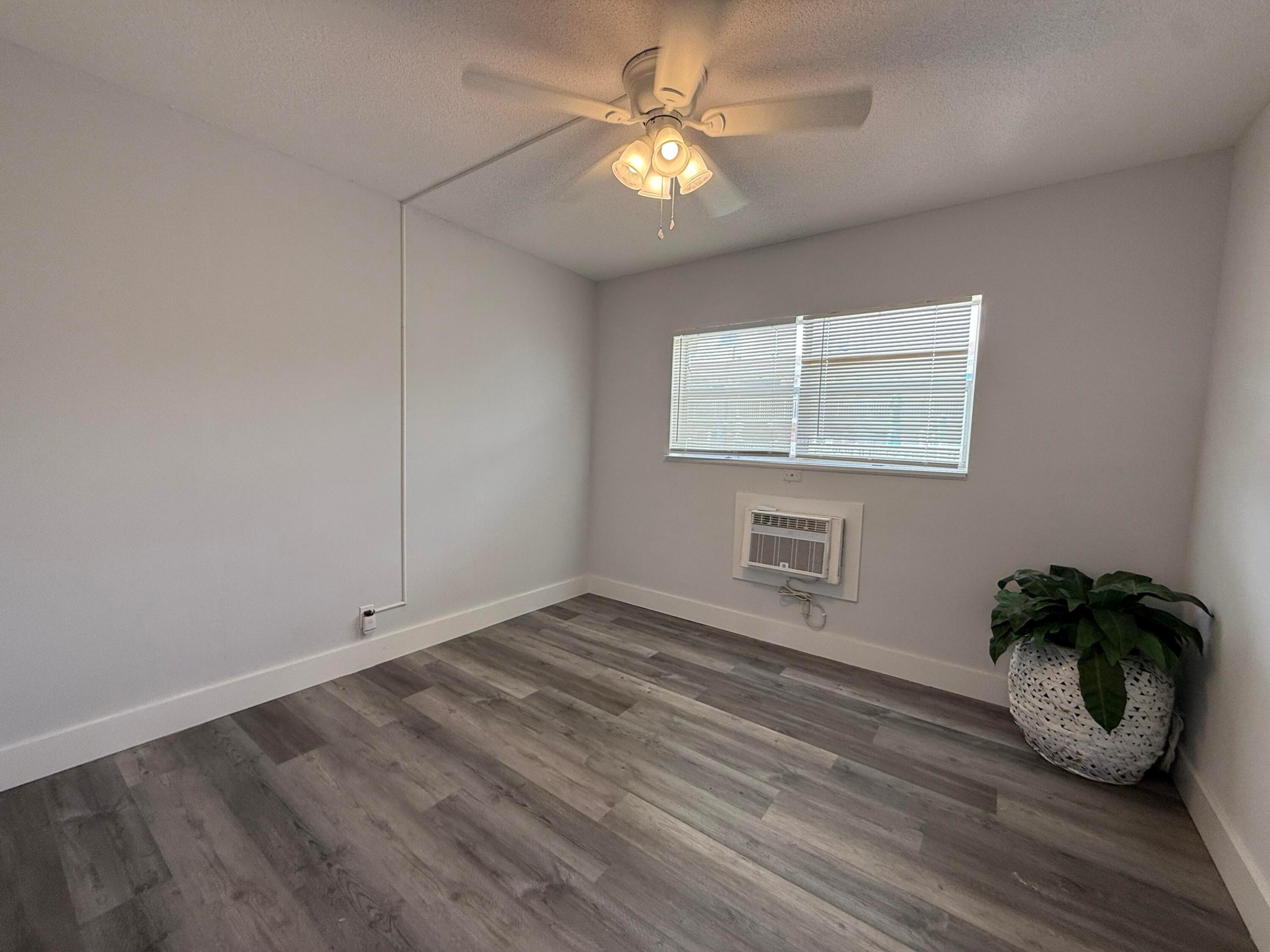 SUNLAND GARDEN APTS NUMBER TWO - Residential Lease