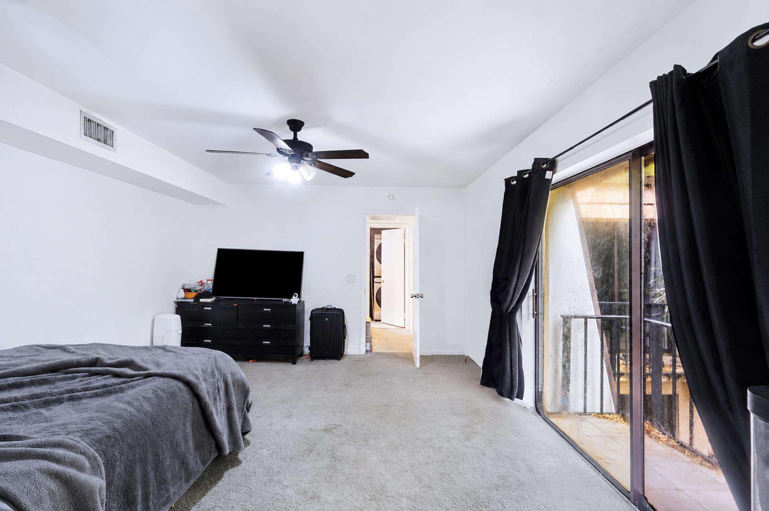 SHERWOOD LAKES - Residential