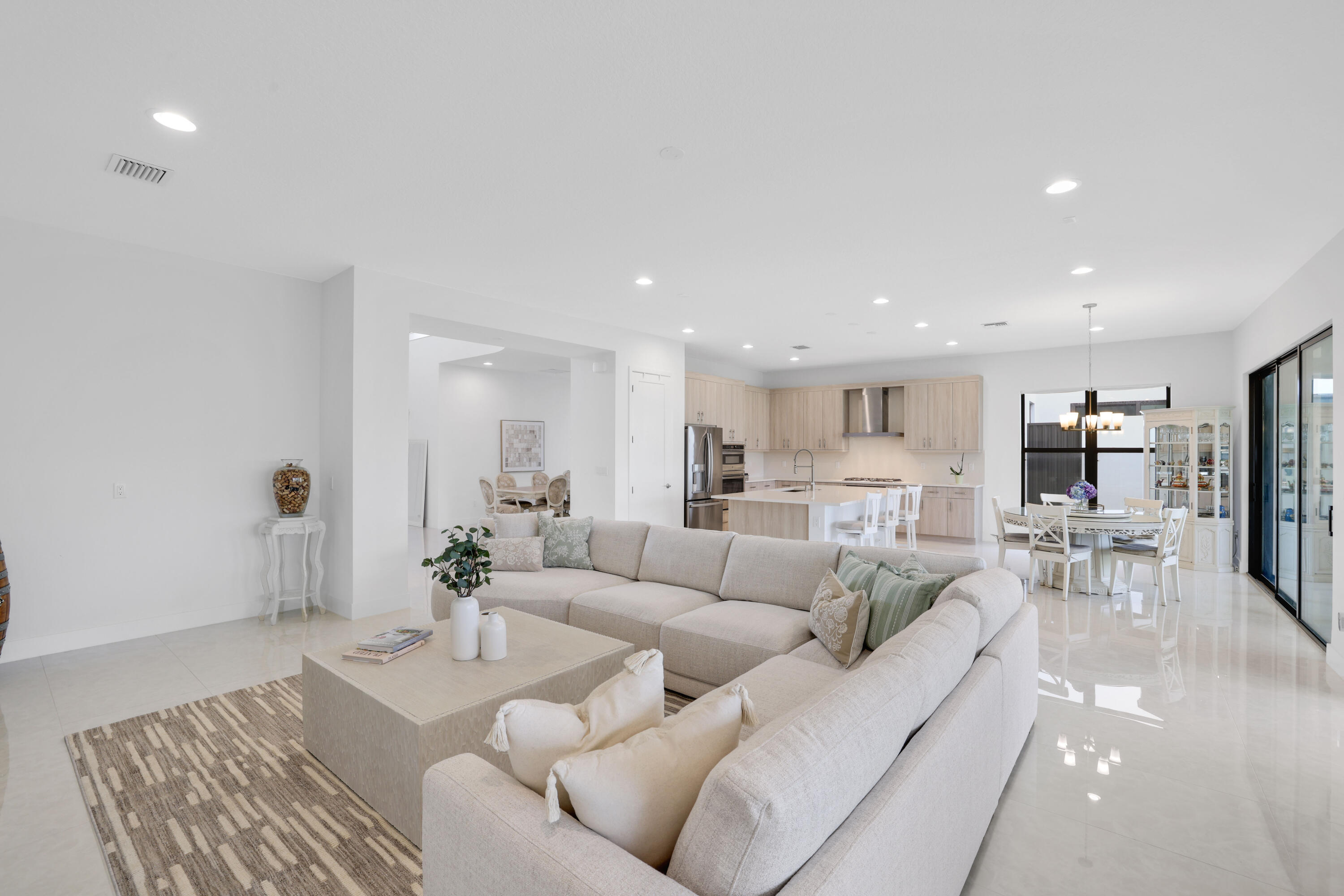 Lotus Palm - Residential