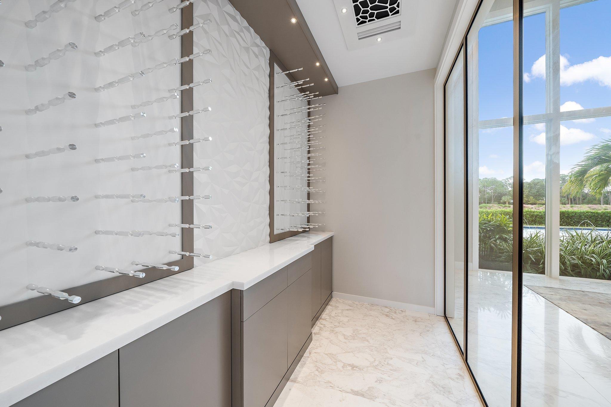 OLD PALM 4 - Residential