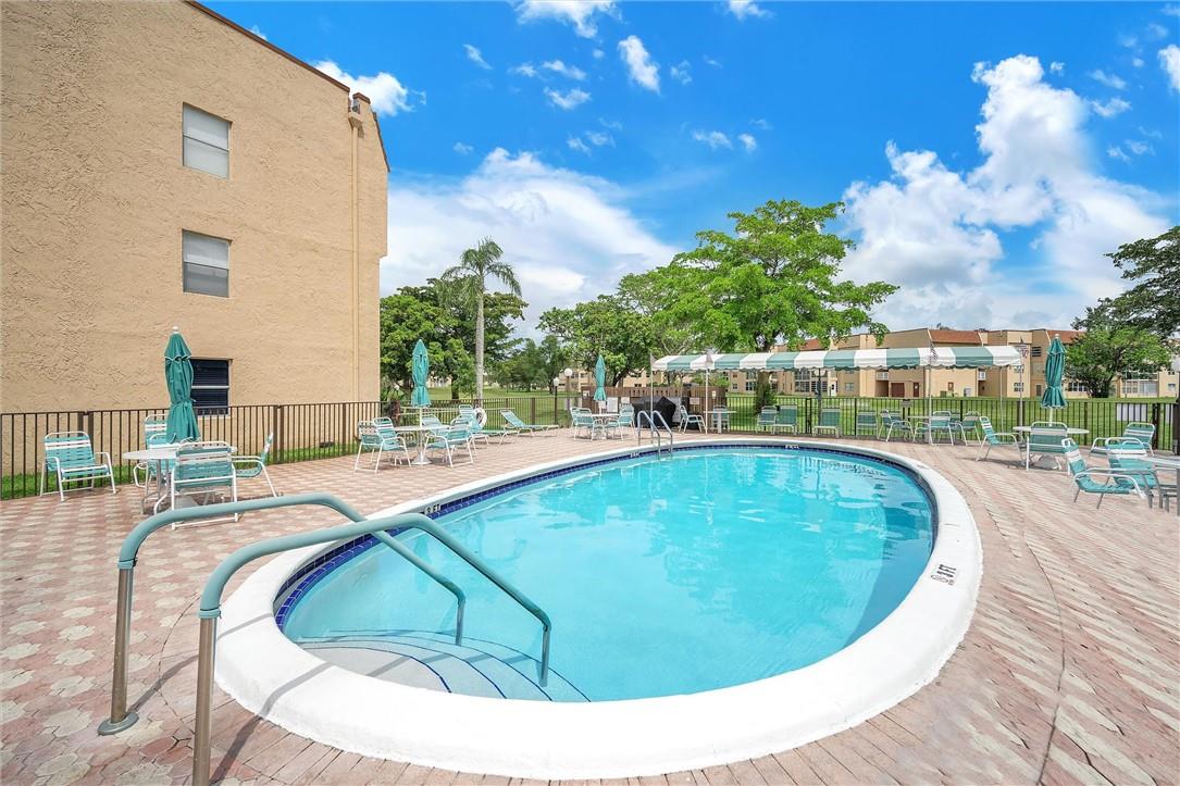 SUNRISE LAKES CONDO - Residential