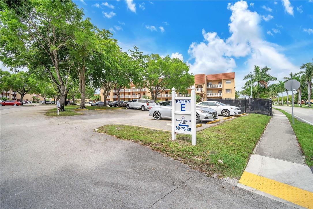 SUNRISE LAKES CONDO - Residential