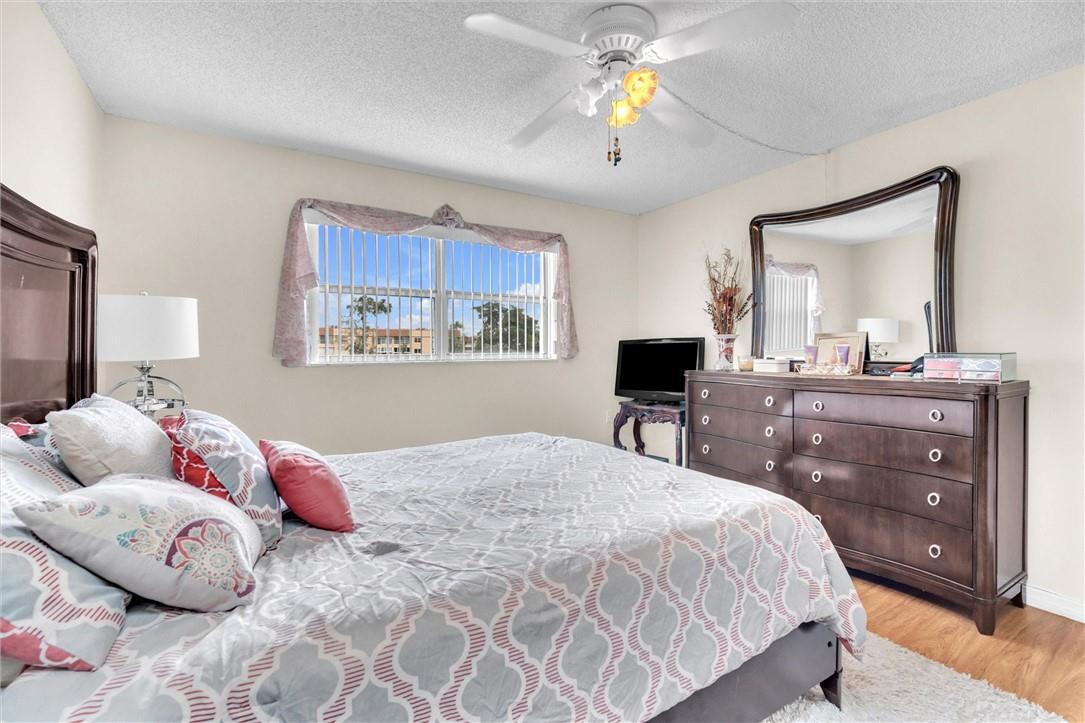 SUNRISE LAKES CONDO - Residential