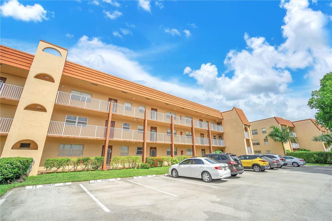 SUNRISE LAKES CONDO - Residential
