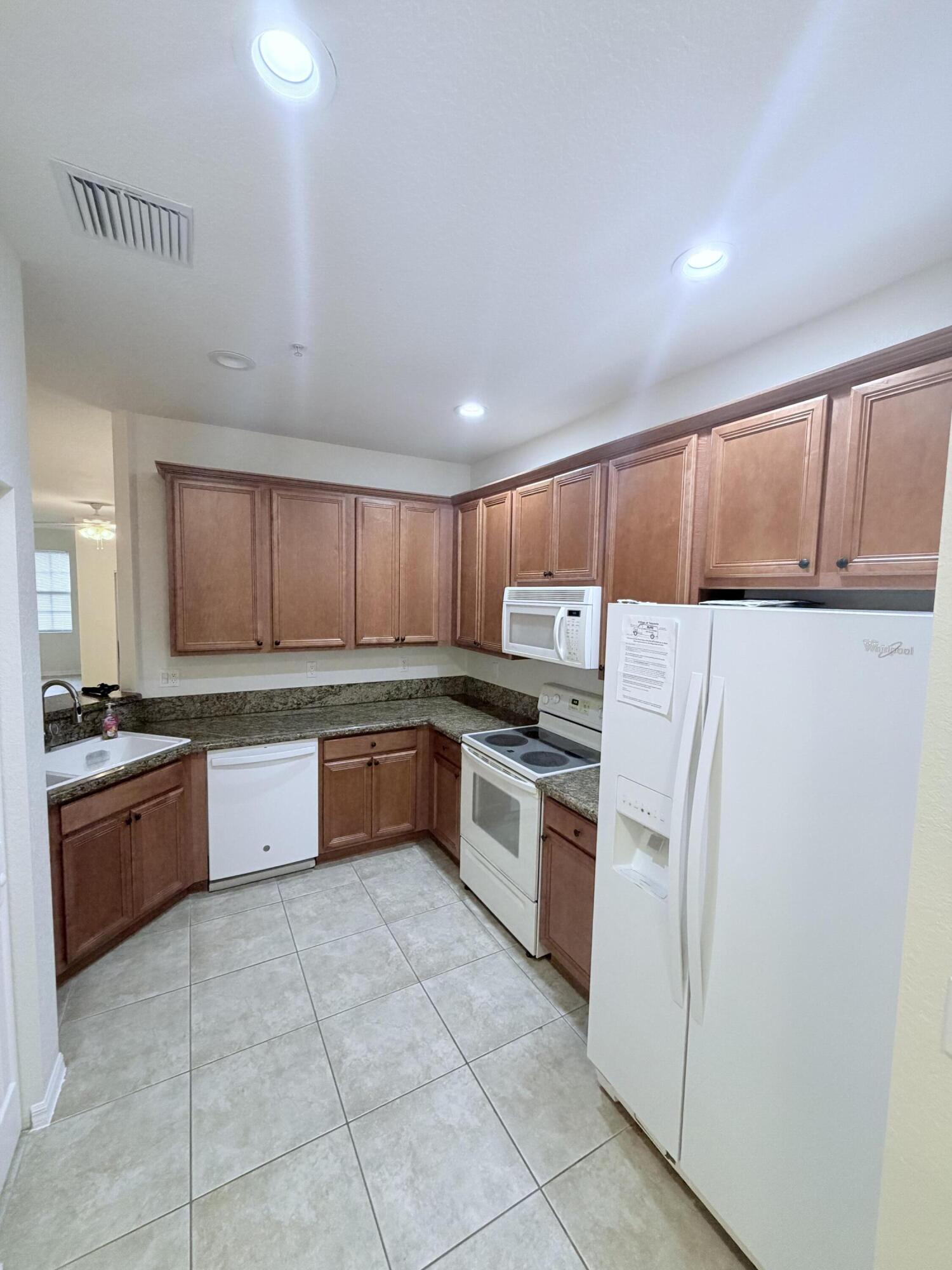 TEQUESTA CAY CONDO - Residential