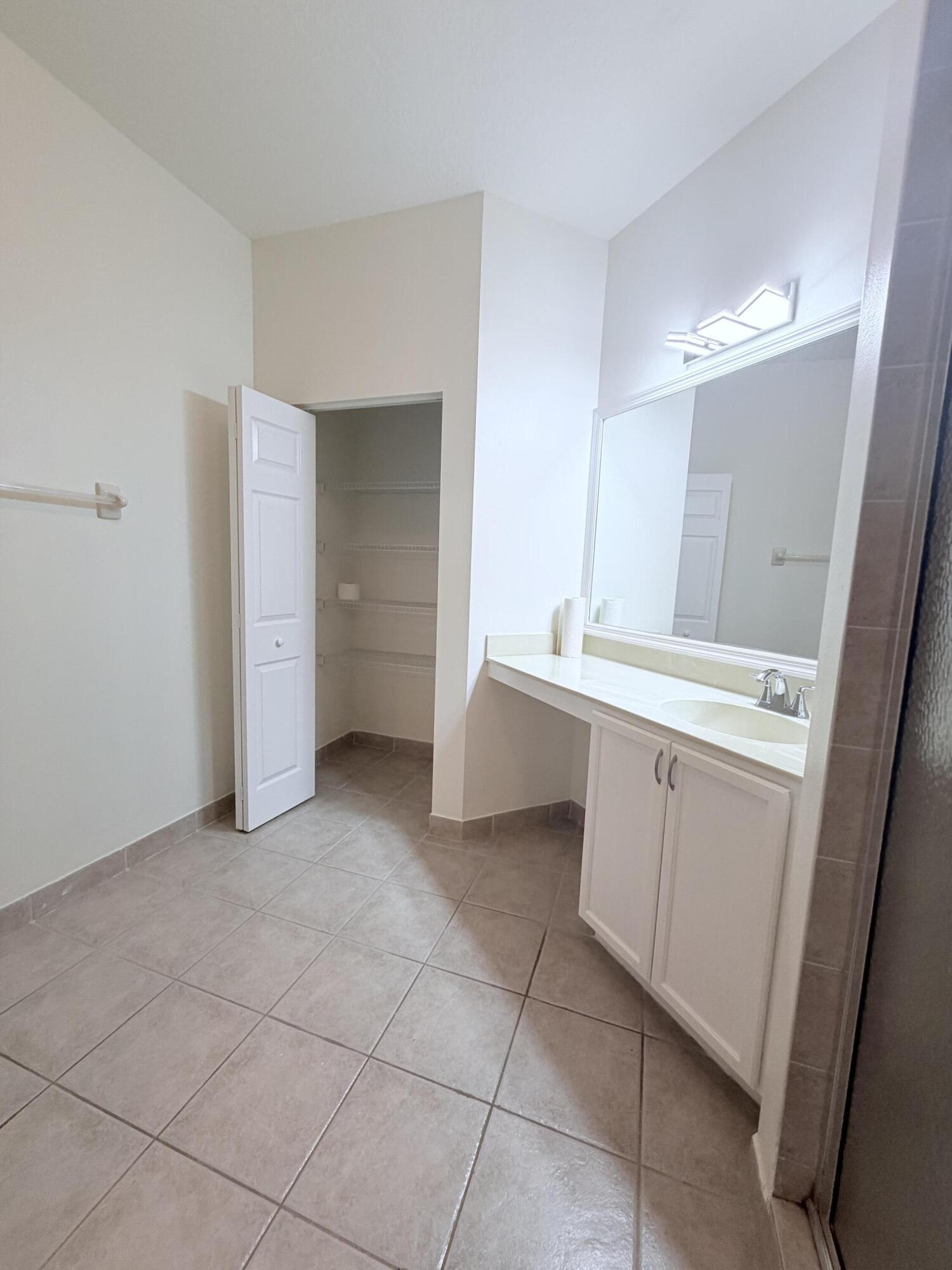 TEQUESTA CAY CONDO - Residential