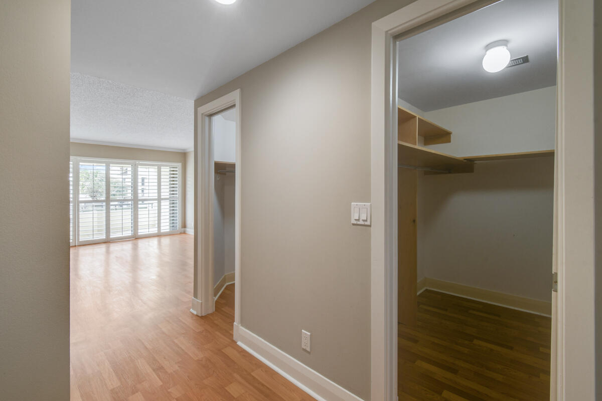OLD PORT COVE HARBOR VILLAGE CONDO, Harbor Village - Residential