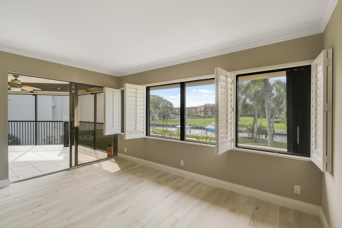 OLD PORT COVE HARBOR VILLAGE CONDO, Harbor Village - Residential
