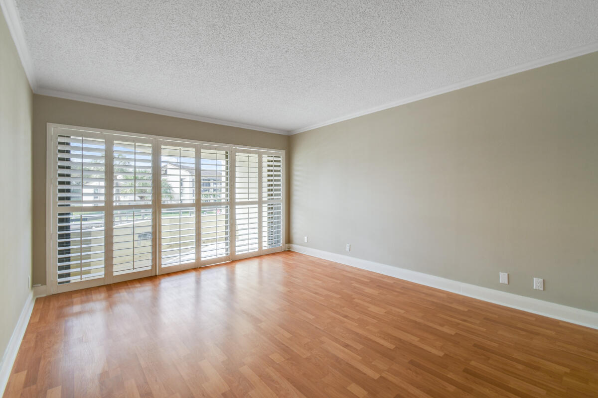 OLD PORT COVE HARBOR VILLAGE CONDO, Harbor Village - Residential