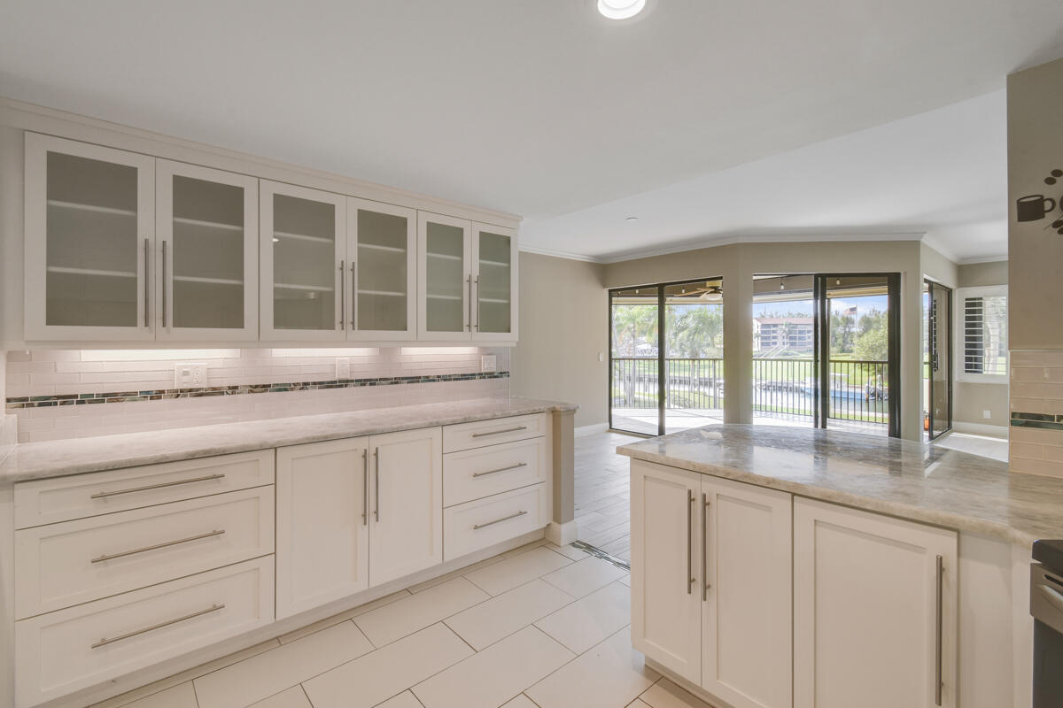 OLD PORT COVE HARBOR VILLAGE CONDO, Harbor Village - Residential