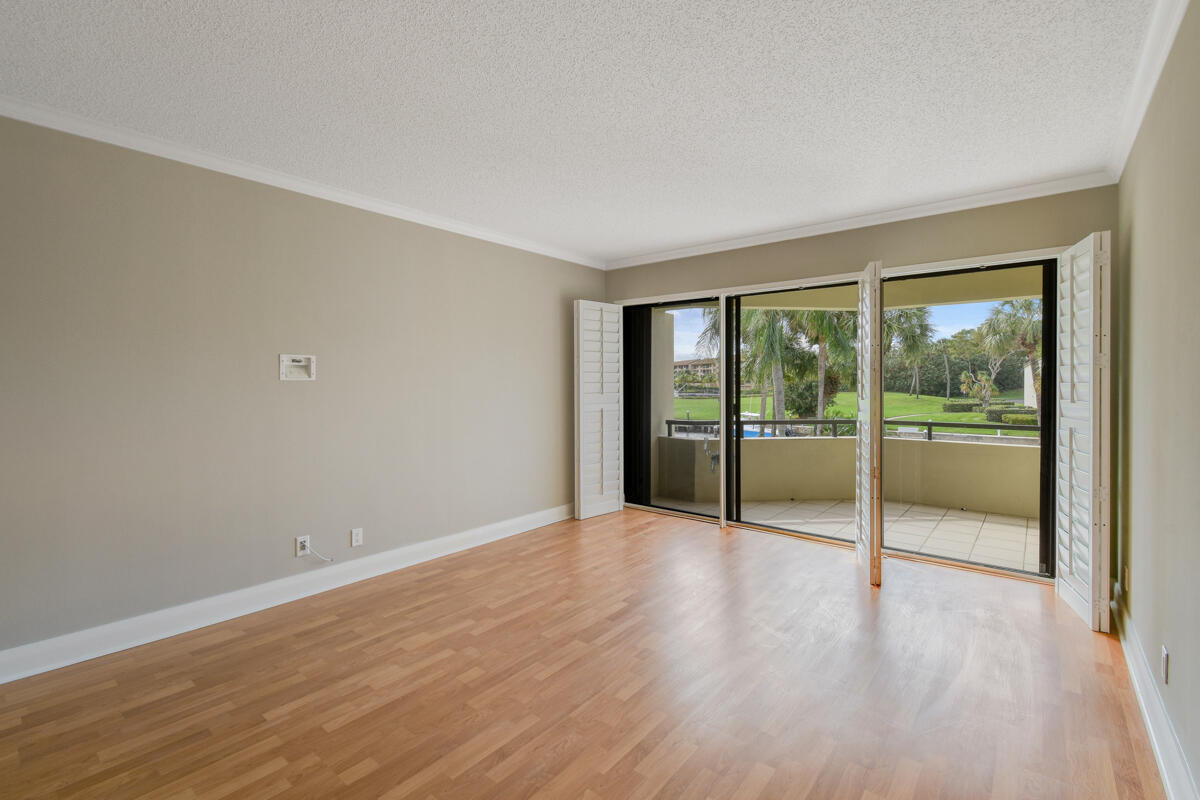 OLD PORT COVE HARBOR VILLAGE CONDO, Harbor Village - Residential