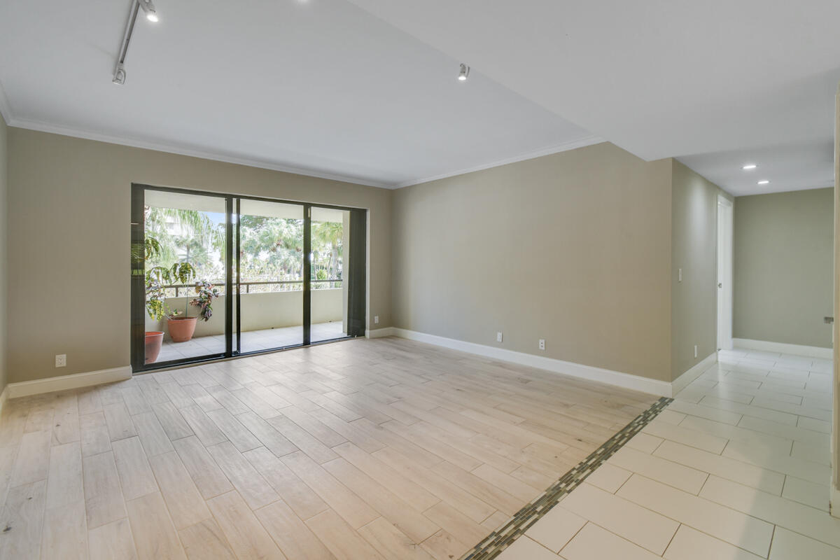OLD PORT COVE HARBOR VILLAGE CONDO, Harbor Village - Residential