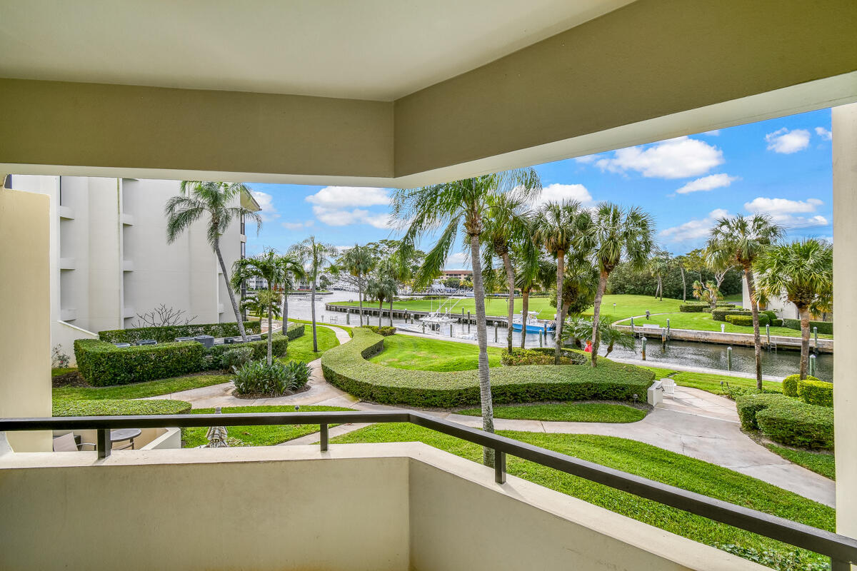OLD PORT COVE HARBOR VILLAGE CONDO, Harbor Village - Residential