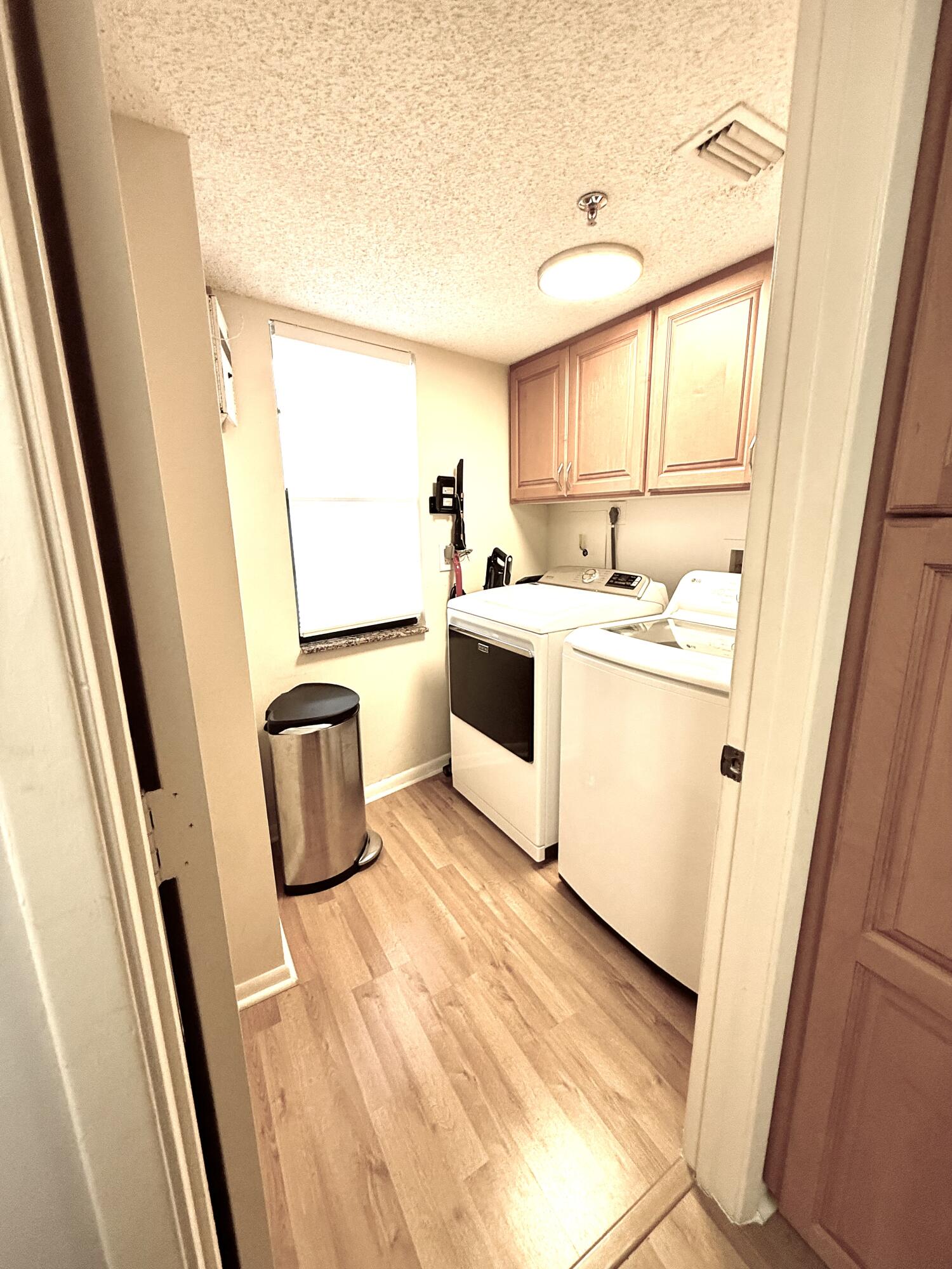 HUNTINGTON TOWERS CONDO - Residential