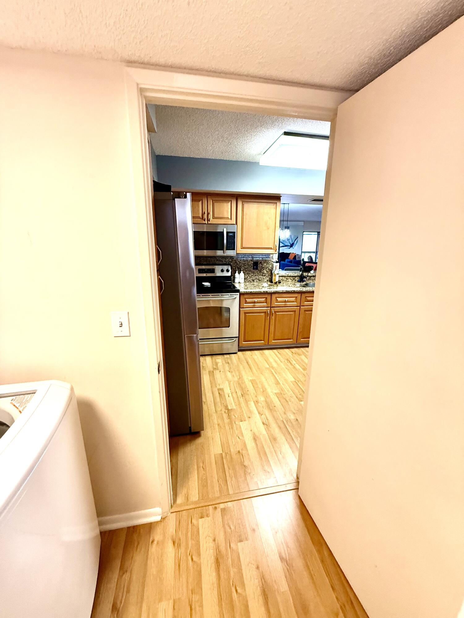 HUNTINGTON TOWERS CONDO - Residential