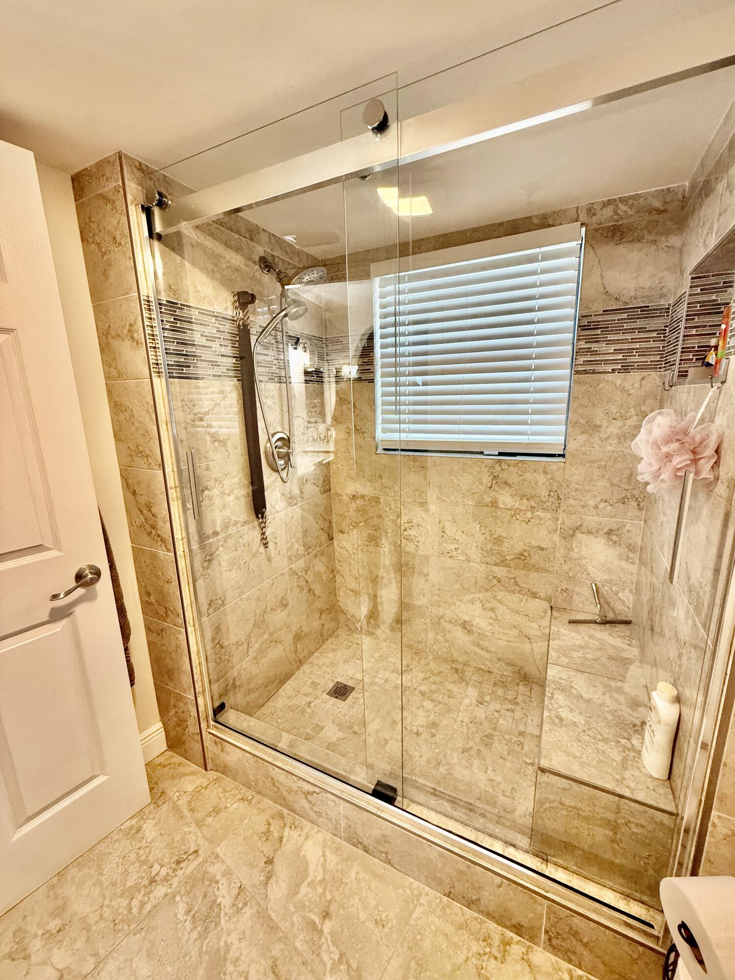 HUNTINGTON TOWERS CONDO - Residential