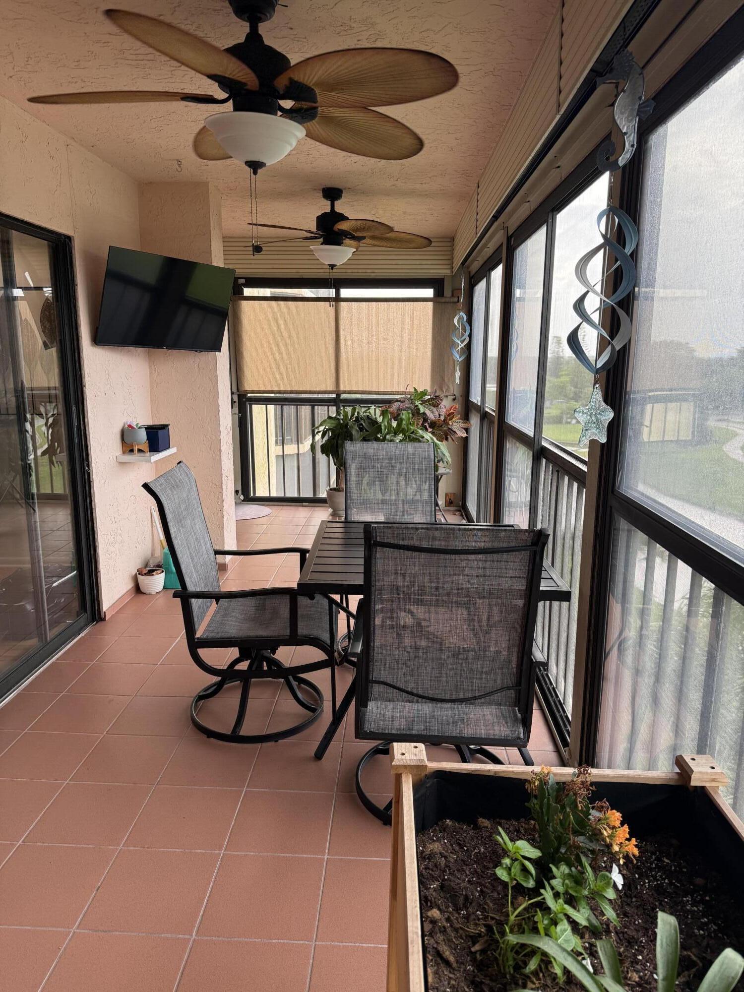 HUNTINGTON TOWERS CONDO - Residential