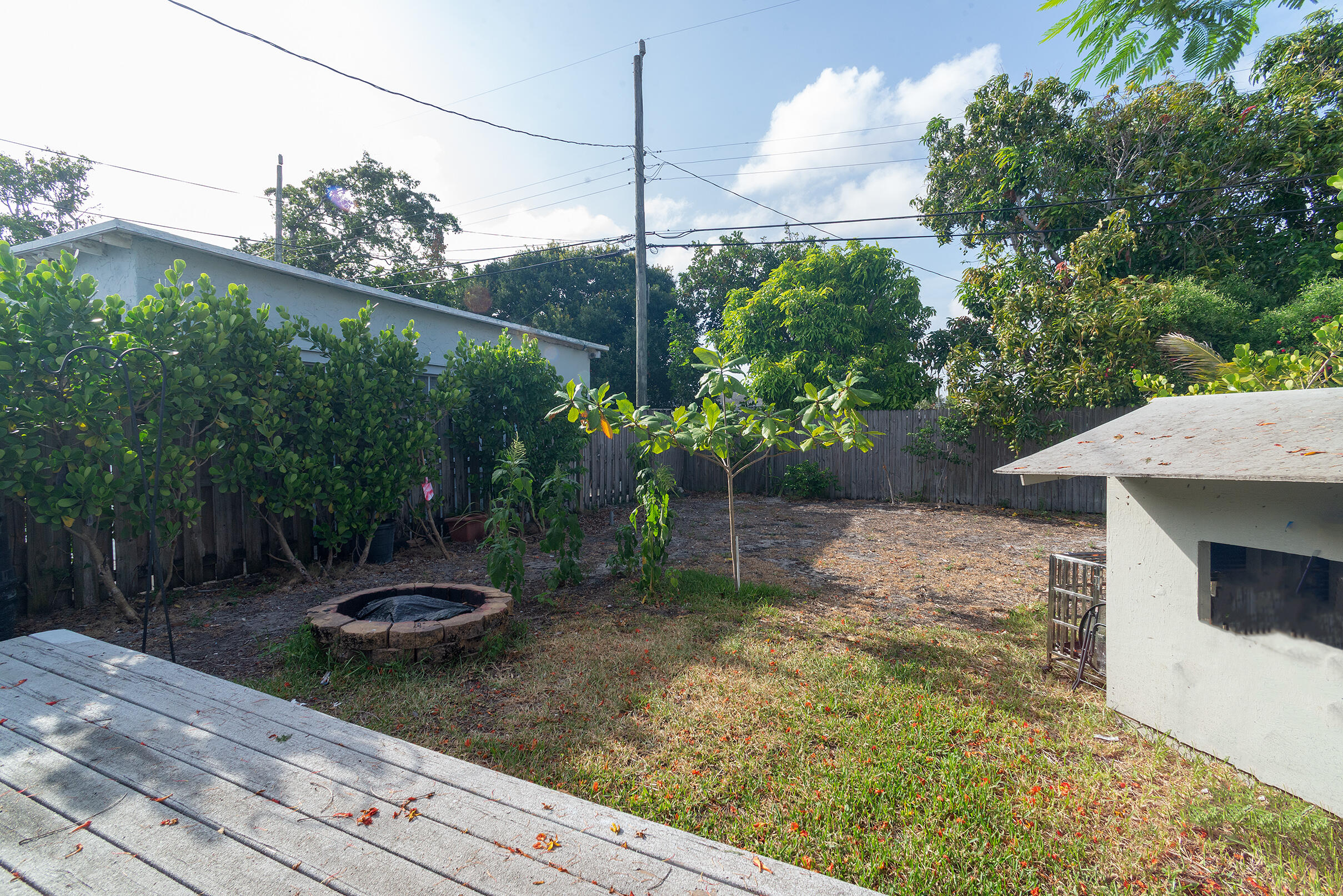 WORTHMORE PARK - Residential