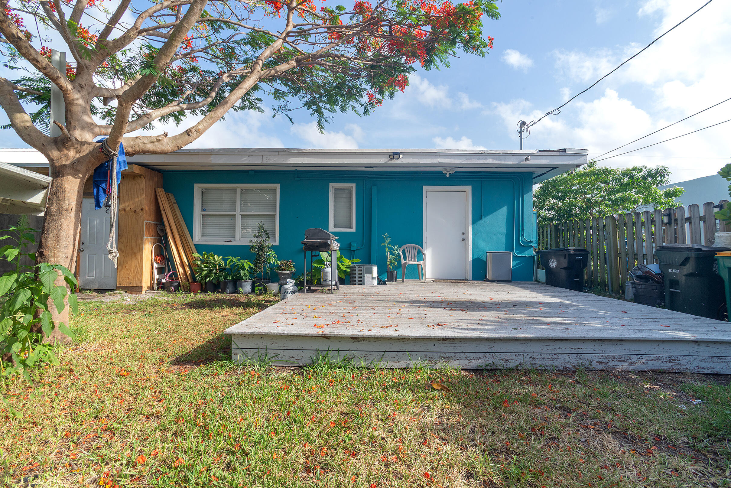 WORTHMORE PARK - Residential