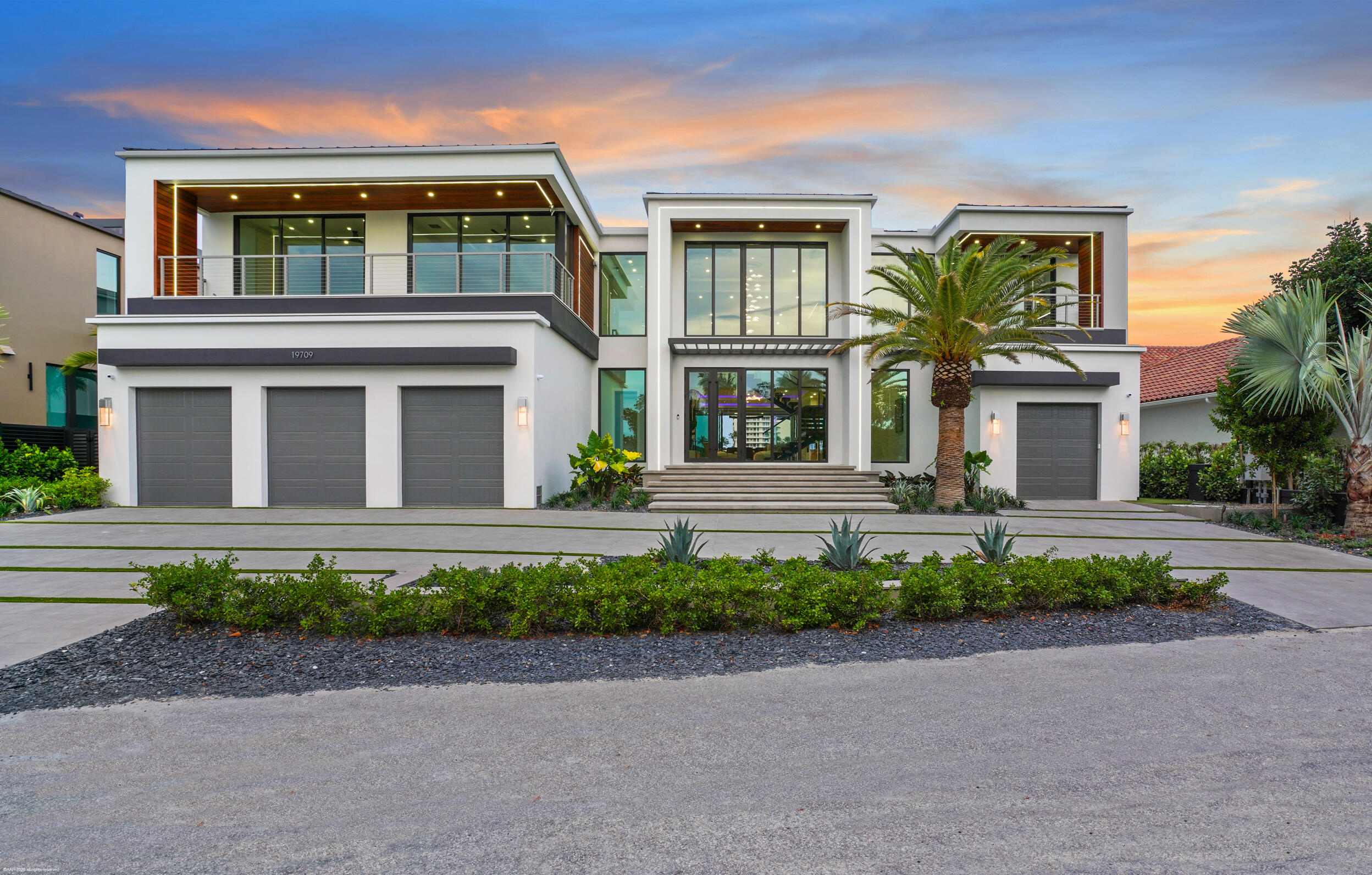 JUPITER HEIGHTS - Residential