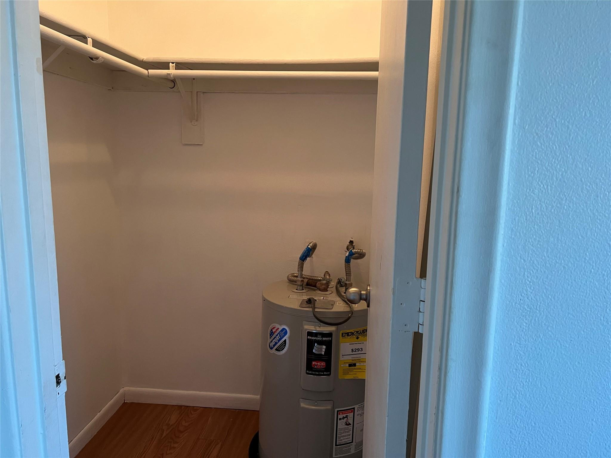 Village Park At Oakland C - Residential Lease