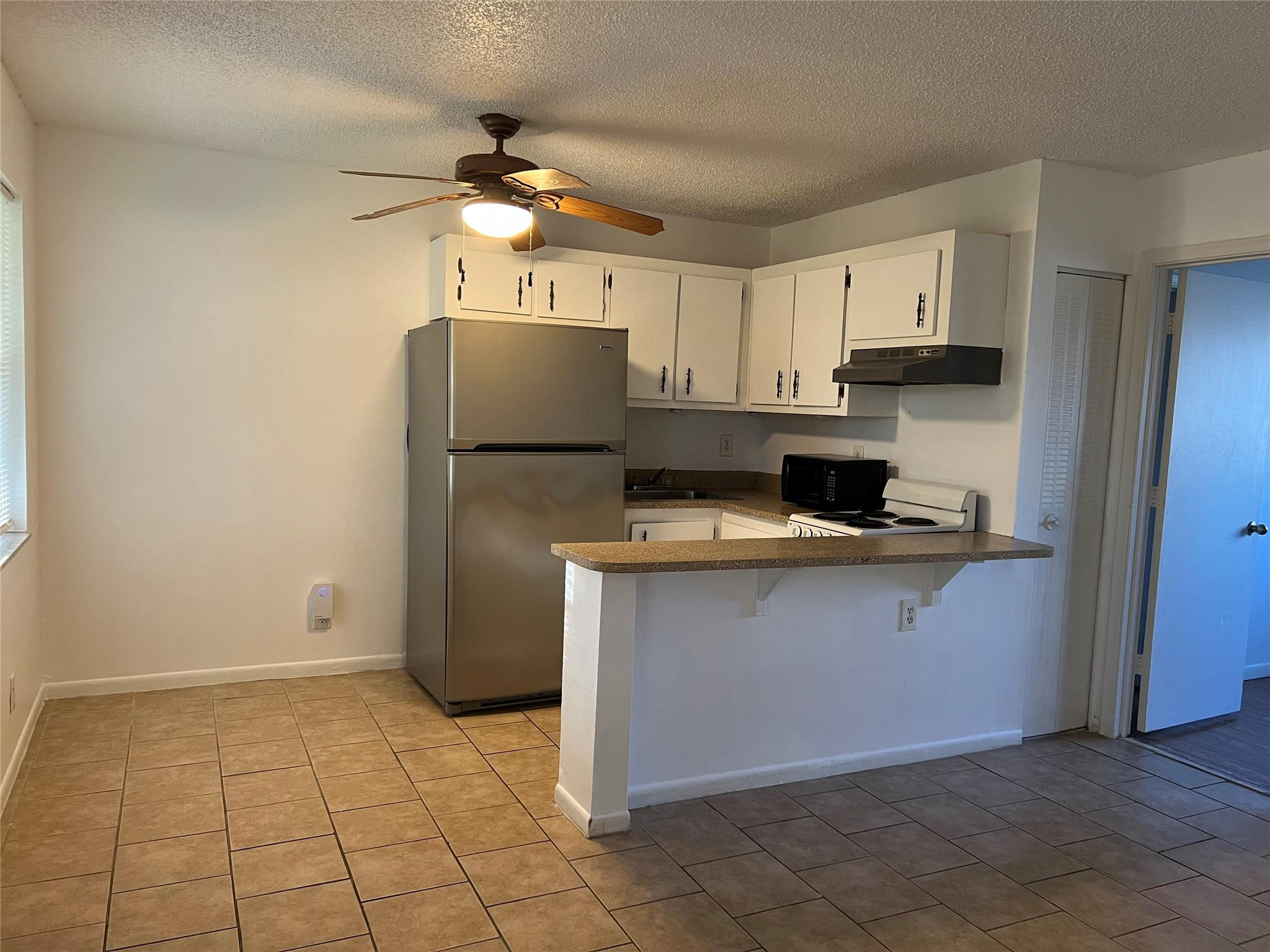 Village Park At Oakland C - Residential Lease