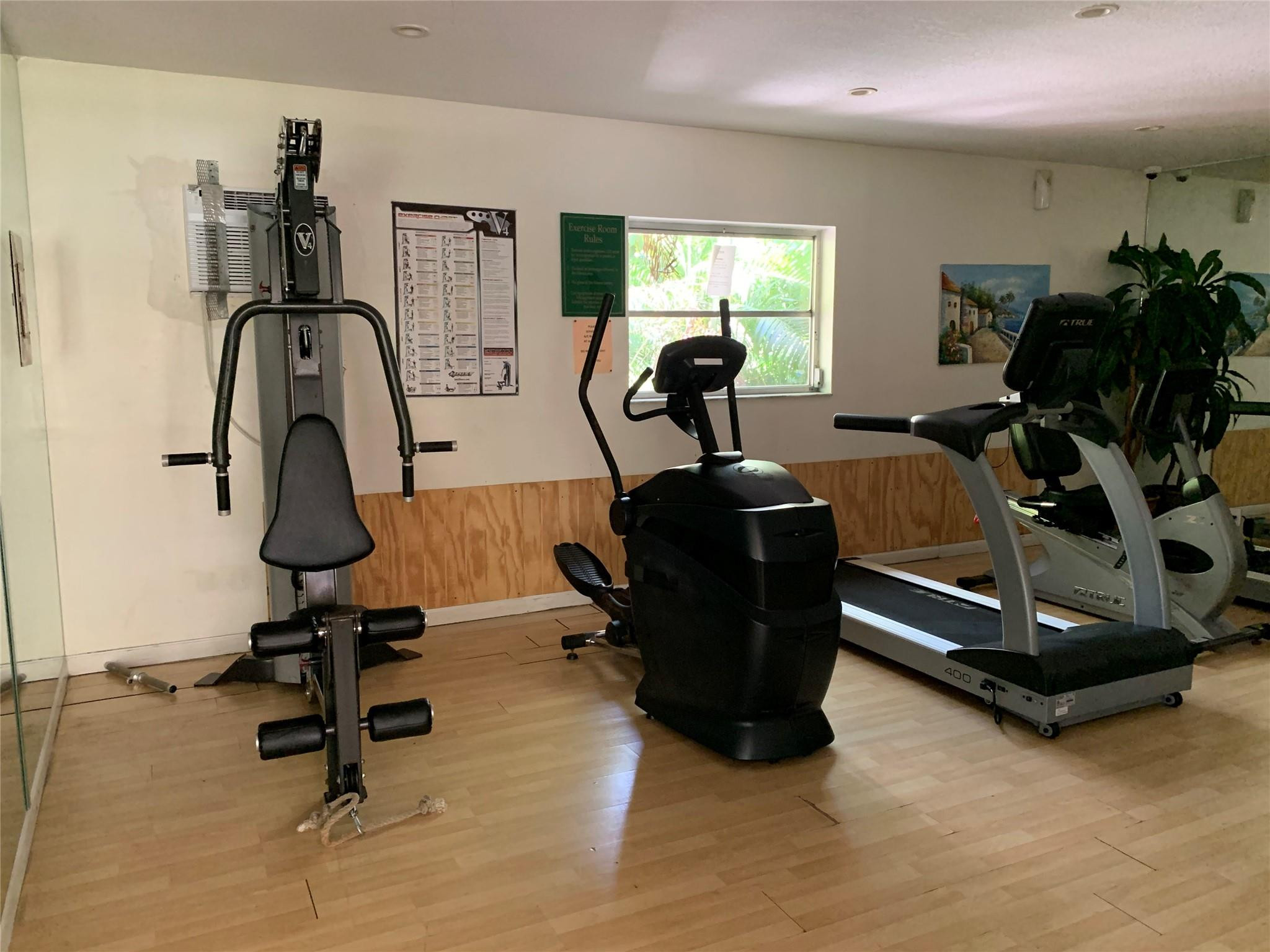 Village Park At Oakland C - Residential Lease