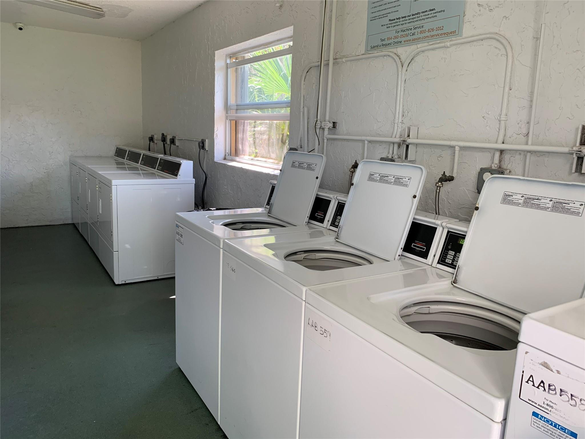 Village Park At Oakland C - Residential Lease