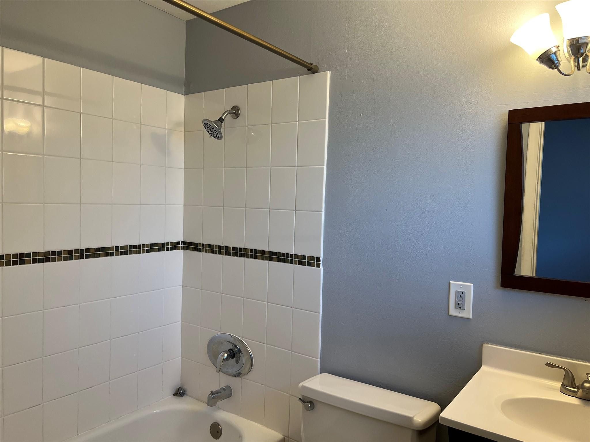 Village Park At Oakland C - Residential Lease