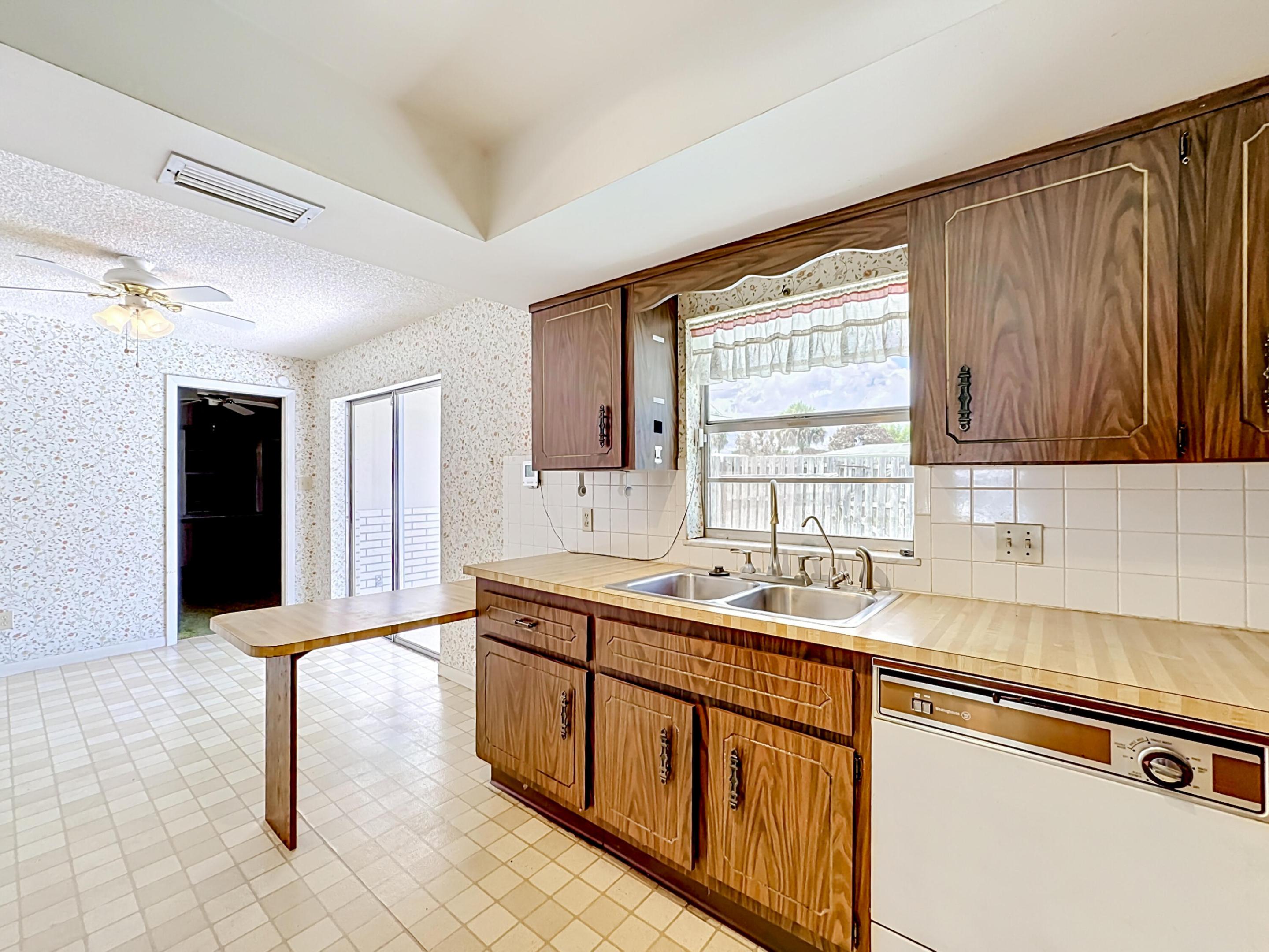 ORANGE BLOSSOM ESTATES - Residential